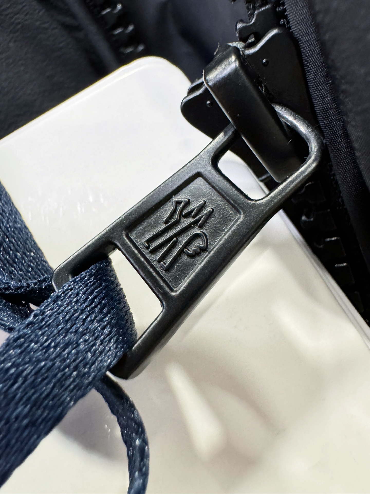 调价 高版本Moncler蒙口 2025新款羽绒服秀场新品，品相非常完美，专柜高科技防水面料，内里90%