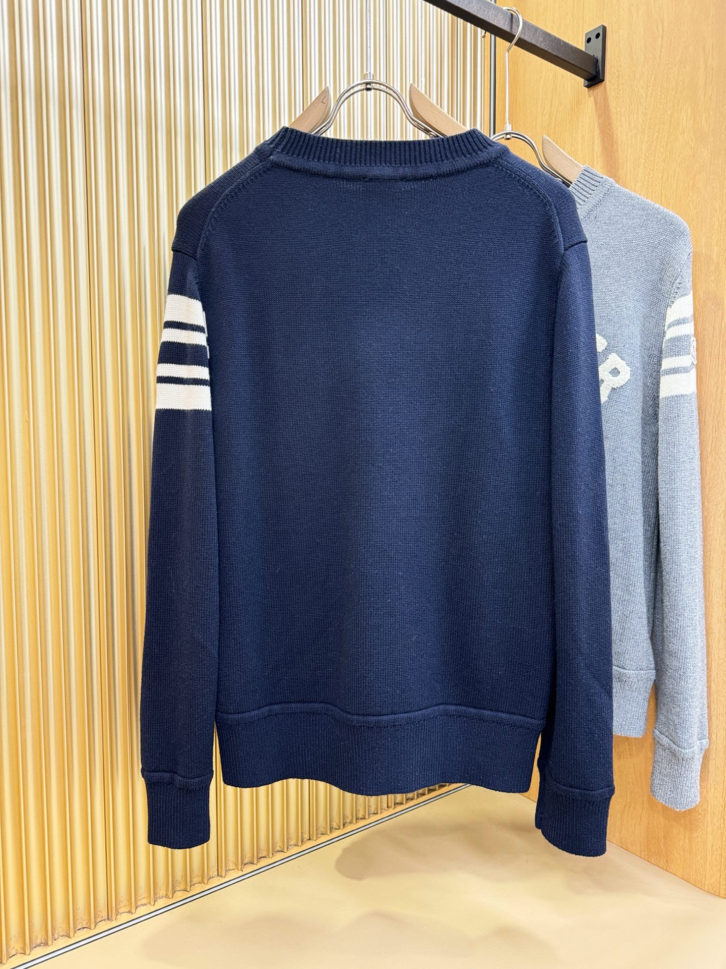 顶级版本Moncler蒙口 专柜同步冬季新款羊毛衫（绵羊毛100%）甄选客供进口100％绵羊毛材质！面料