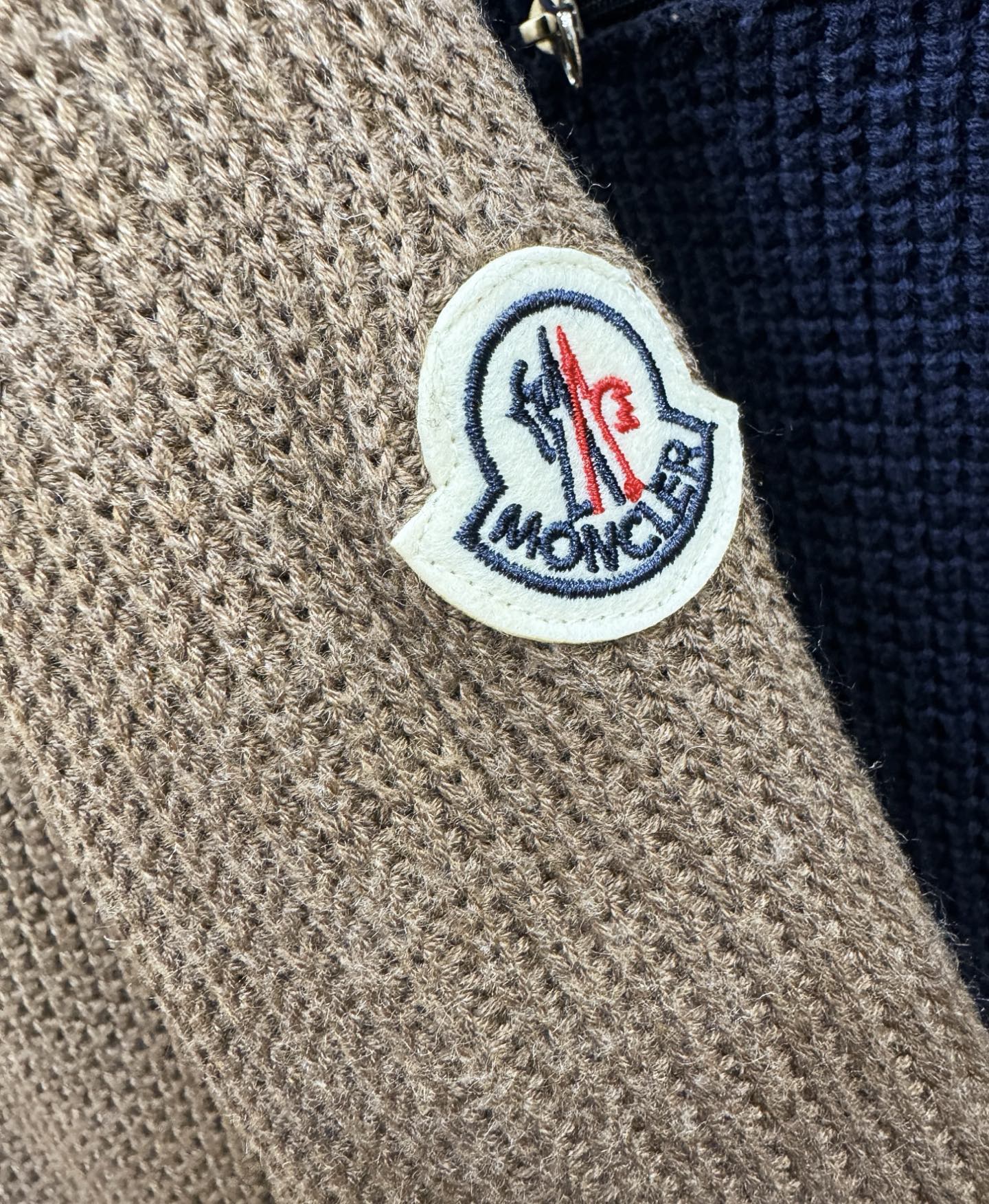 顶级版本Moncler蒙口 专柜同步冬季新款羊毛衫（绵羊毛100%）甄选客供进口100％绵羊毛材质！面料