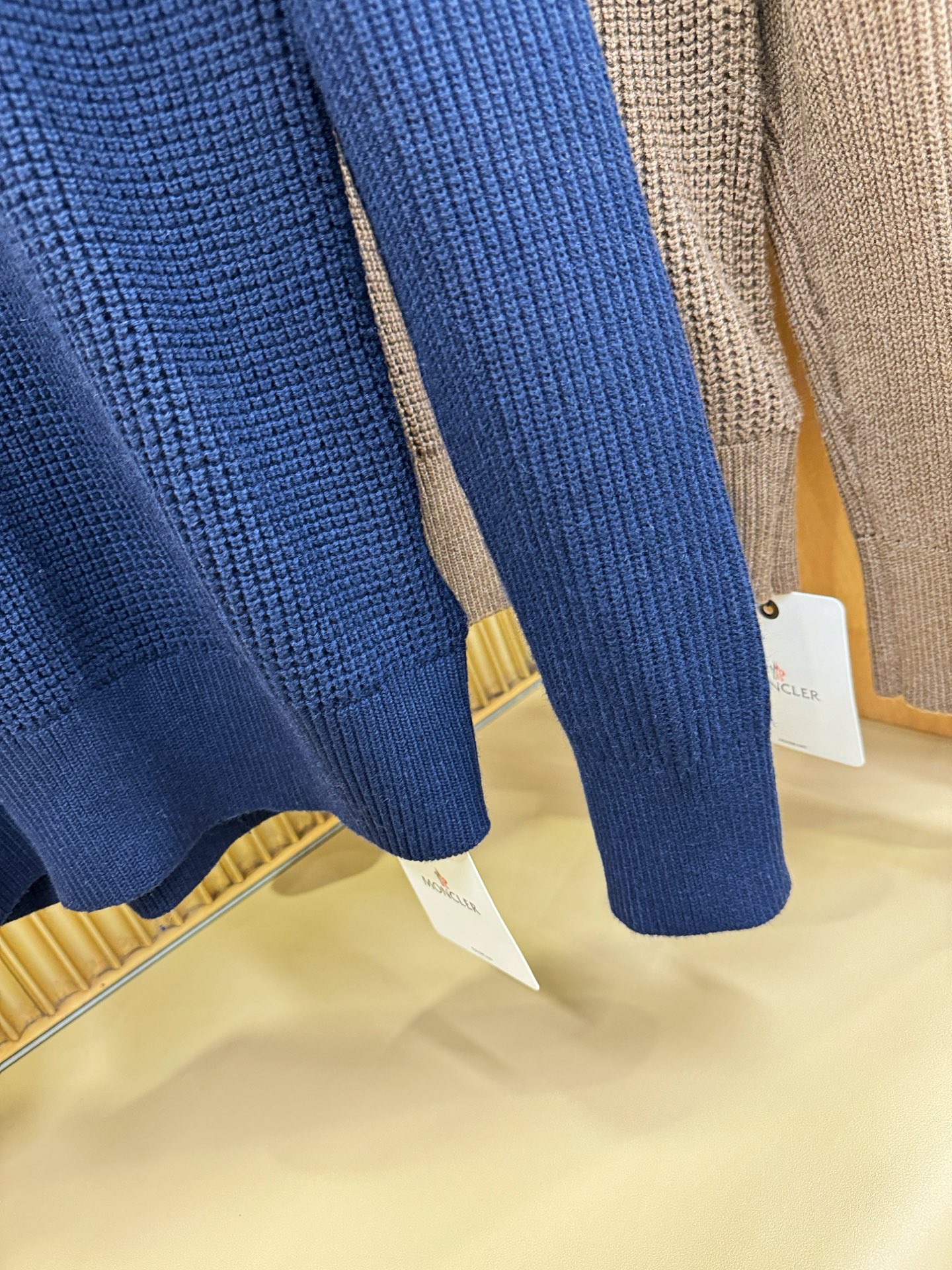 顶级版本Moncler蒙口 专柜同步冬季新款羊毛衫（绵羊毛100%）甄选客供进口100％绵羊毛材质！面料