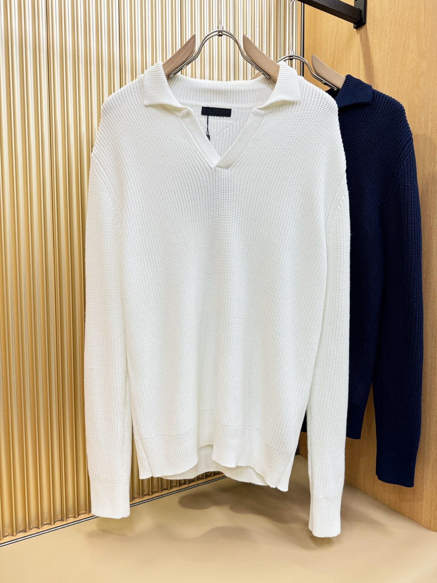 顶级版本PRADA 普拉达 专柜同步冬季新款羊毛衫（绵羊毛100%）甄选客供进口100％绵羊毛材质！面料