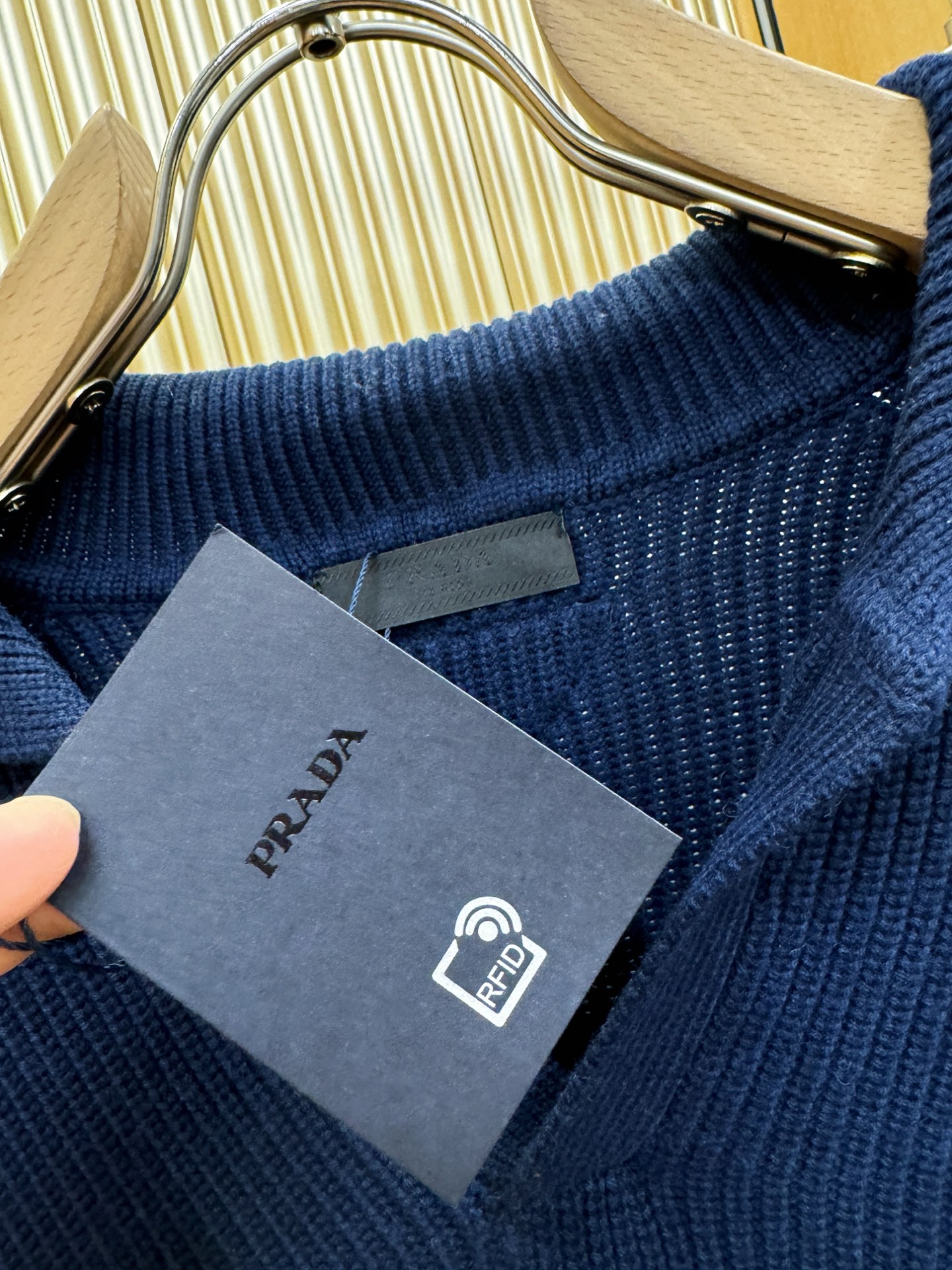 顶级版本PRADA 普拉达 专柜同步冬季新款羊毛衫（绵羊毛100%）甄选客供进口100％绵羊毛材质！面料