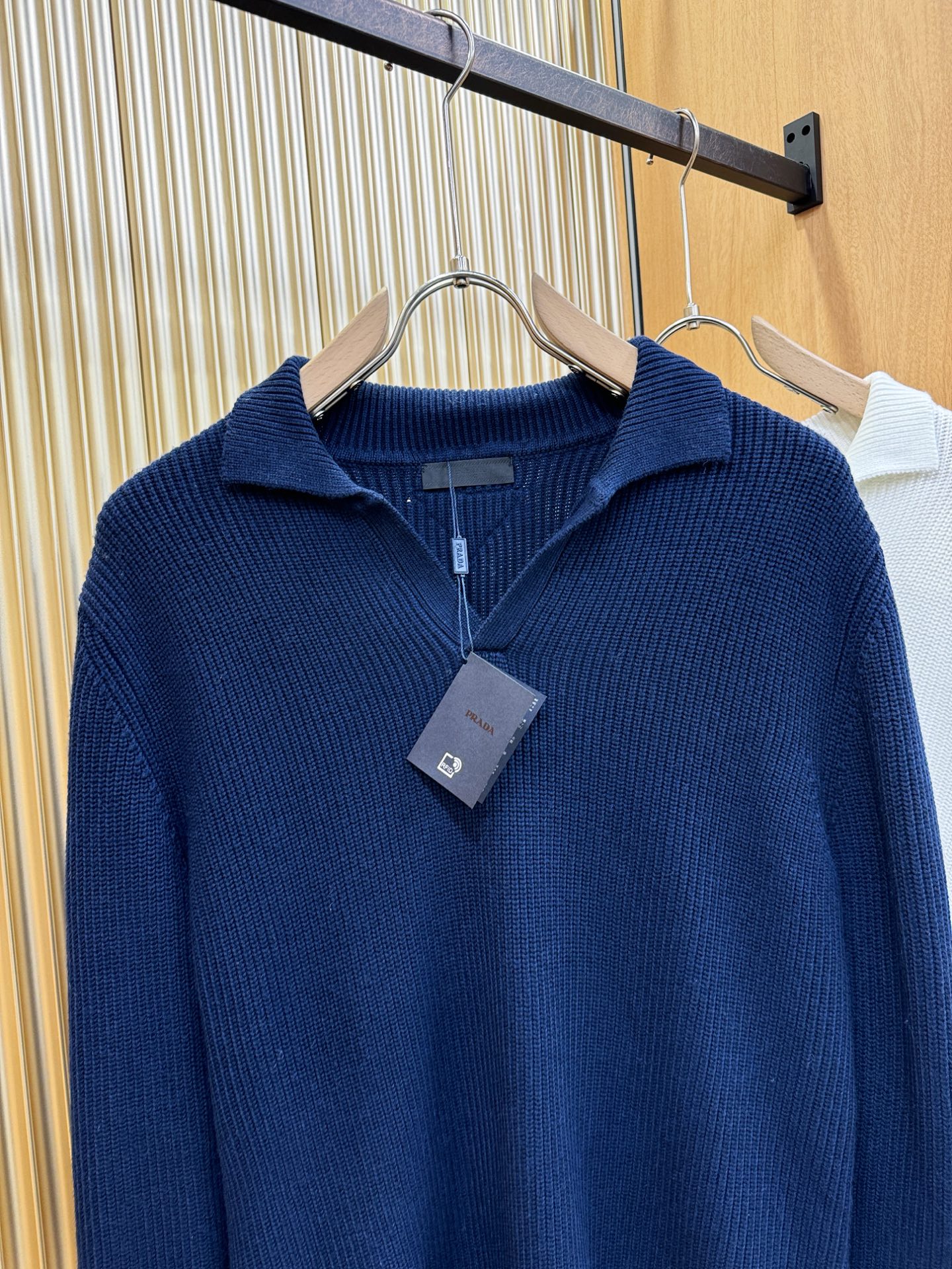 顶级版本PRADA 普拉达 专柜同步冬季新款羊毛衫（绵羊毛100%）甄选客供进口100％绵羊毛材质！面料