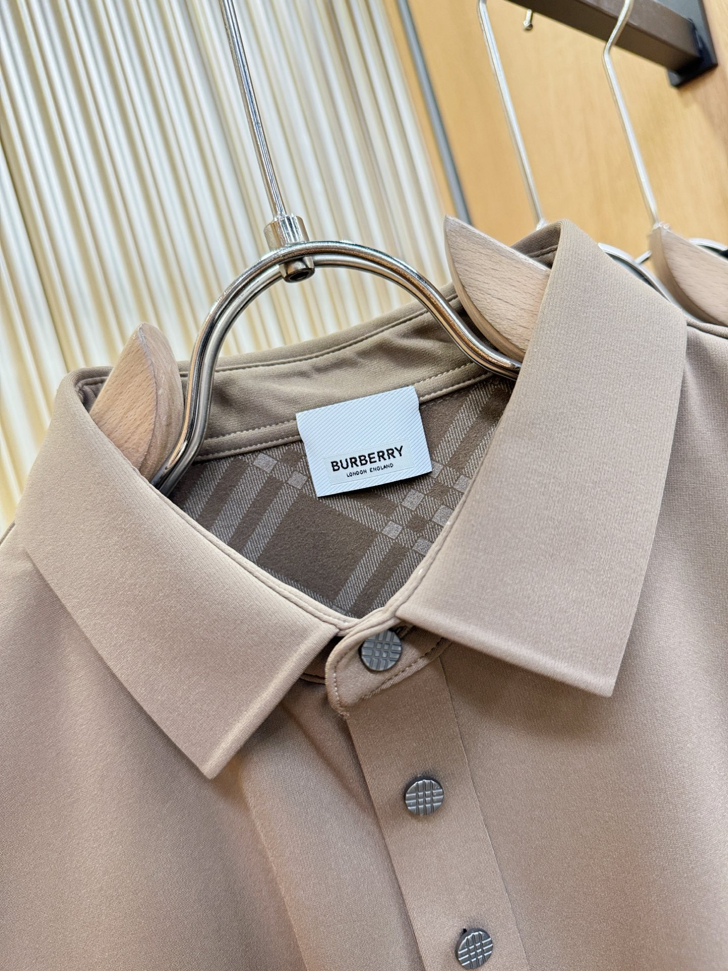 BURBERRY巴宝莉 秋冬新品，官网同步 经典大气百搭Polo领长袖T恤，顶级原版面料，质感细腻 超柔