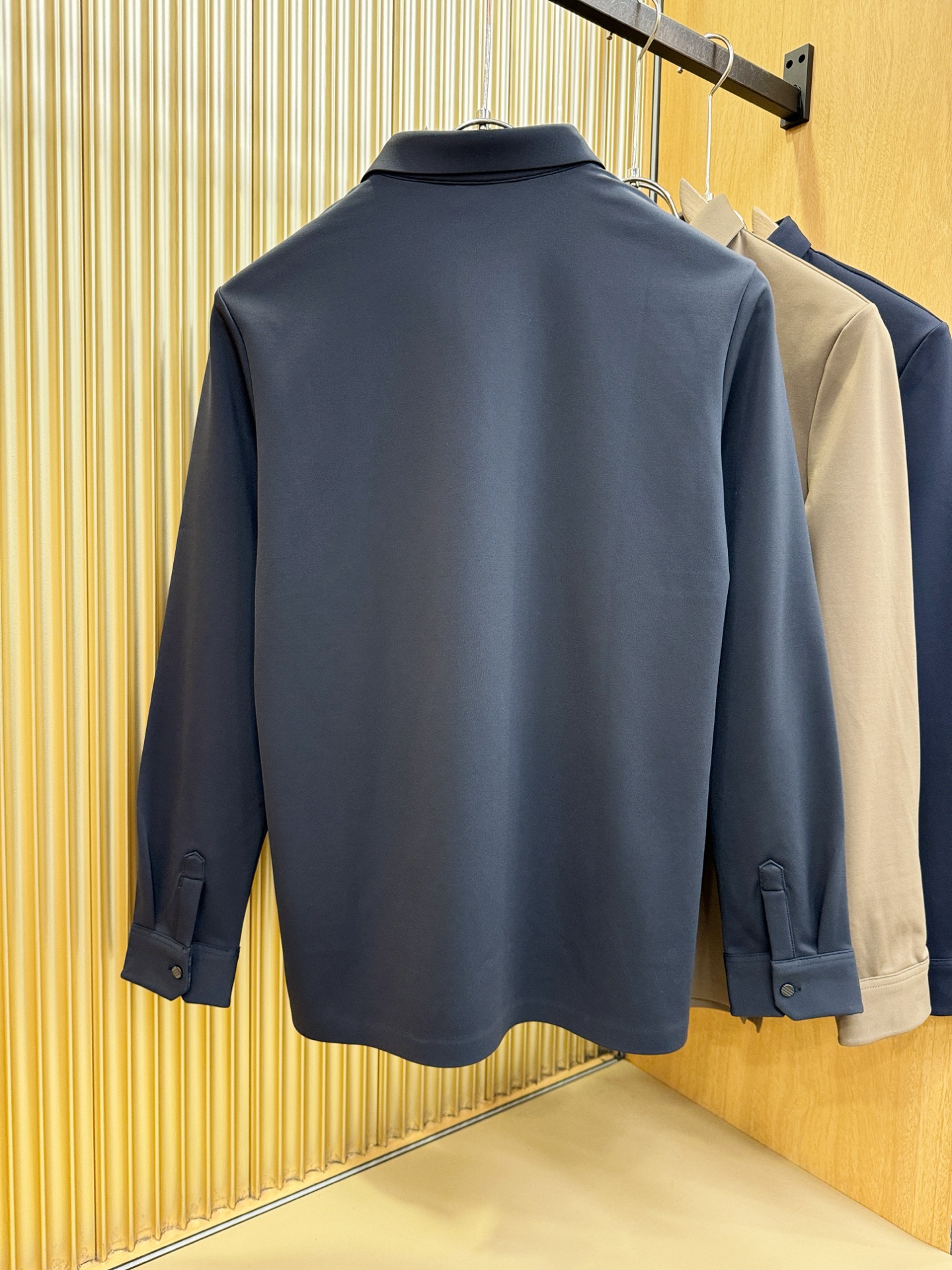 BURBERRY巴宝莉 秋冬新品，官网同步 经典大气百搭Polo领长袖T恤，顶级原版面料，质感细腻 超柔