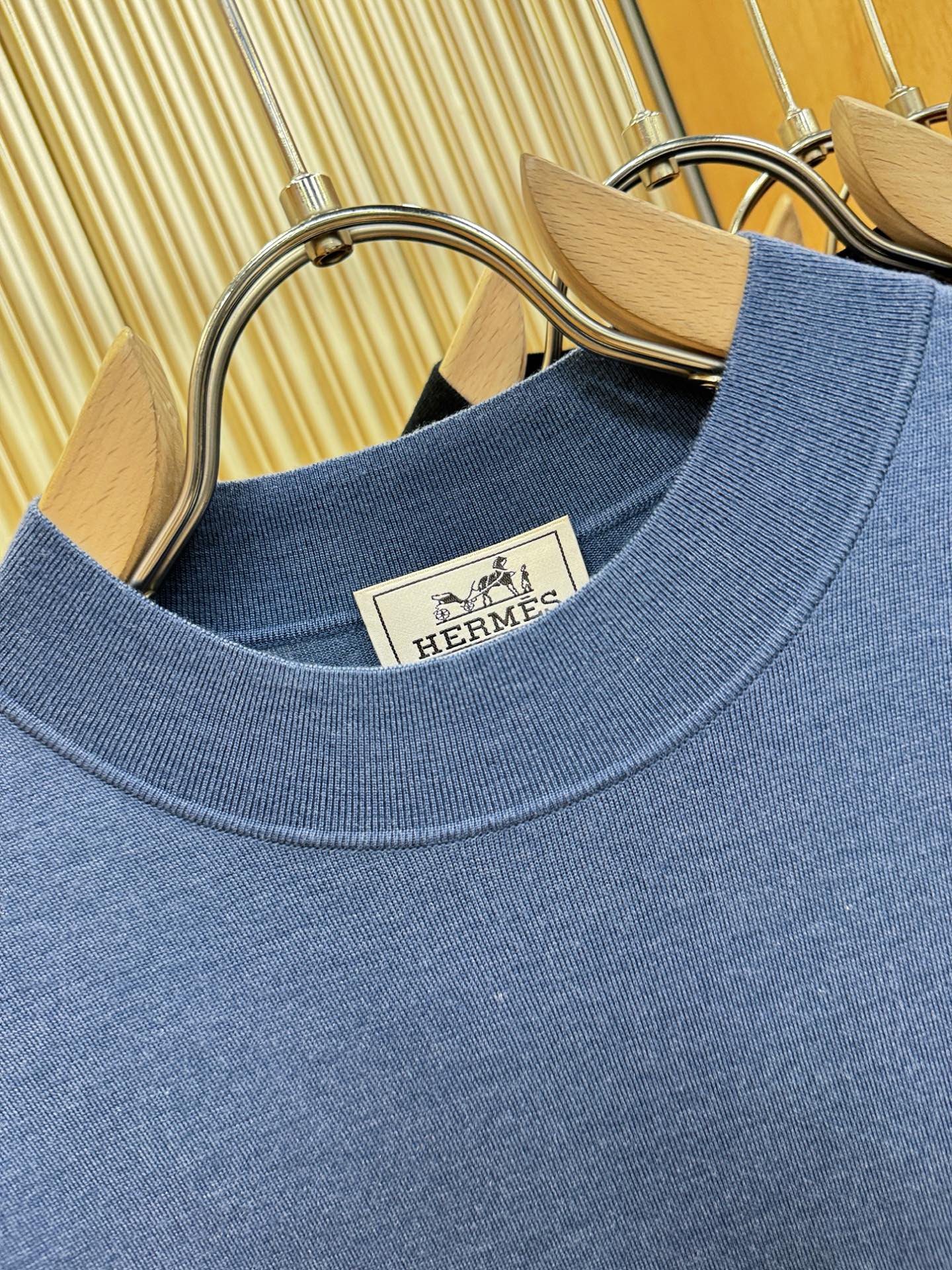 Hermès爱马仕 2025秋冬新款毛衣，桑蚕丝+羊毛，顶级桑蚕丝羊毛面料，手感柔软。 logo图案设计