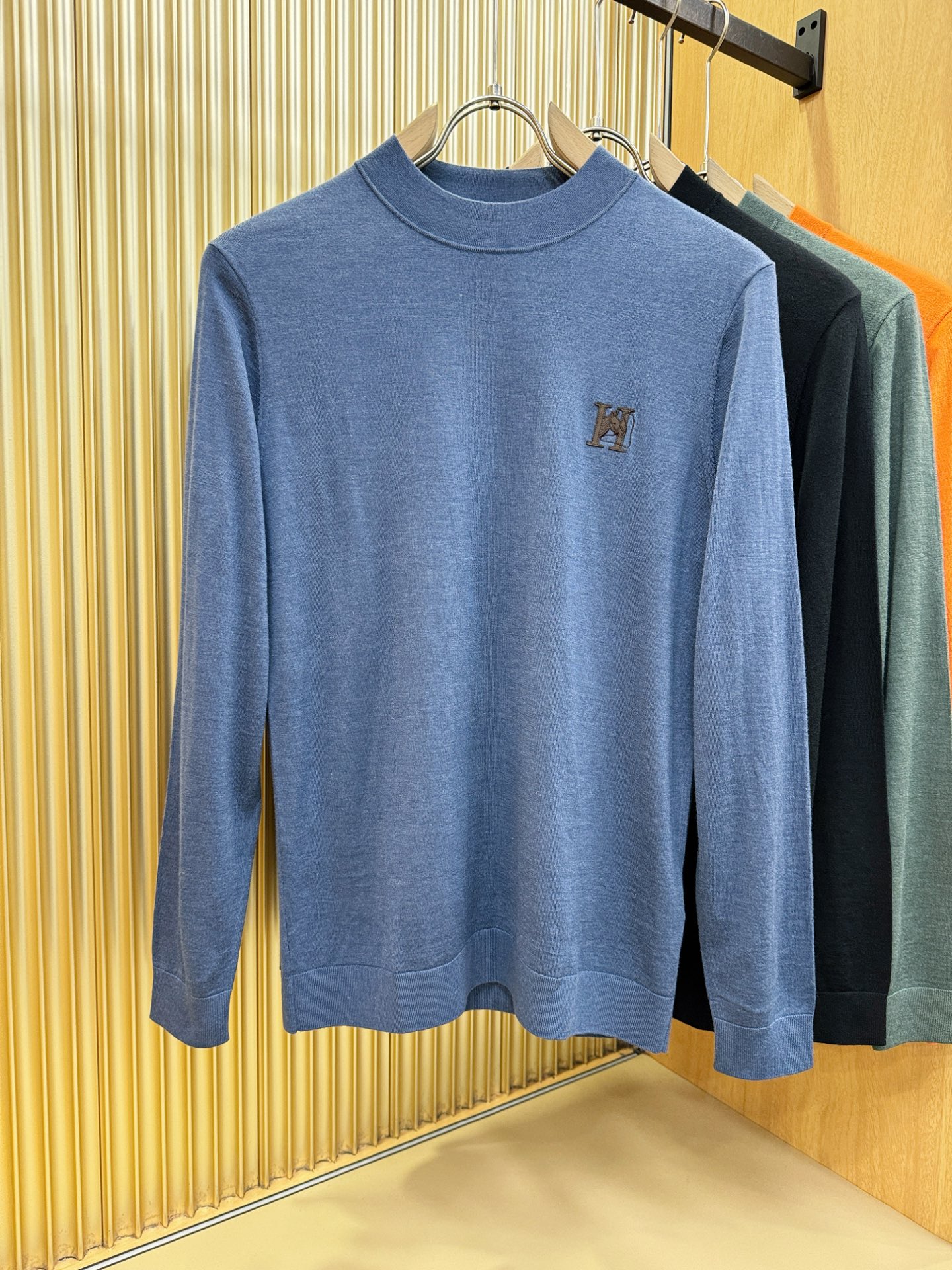 Hermès爱马仕 2025秋冬新款毛衣，桑蚕丝+羊毛，顶级桑蚕丝羊毛面料，手感柔软。 logo图案设计