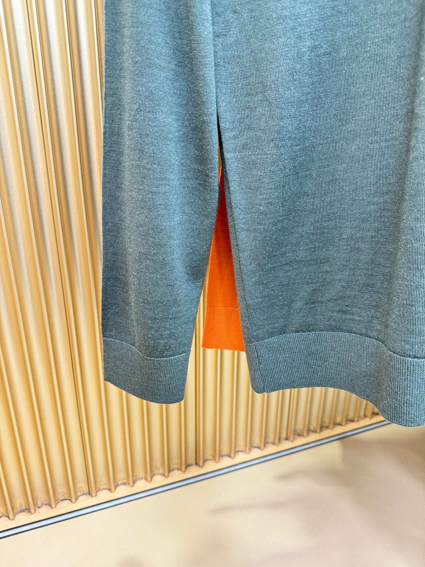 Hermès爱马仕 2025秋冬新款毛衣，桑蚕丝+羊毛，顶级桑蚕丝羊毛面料，手感柔软。 logo图案设计