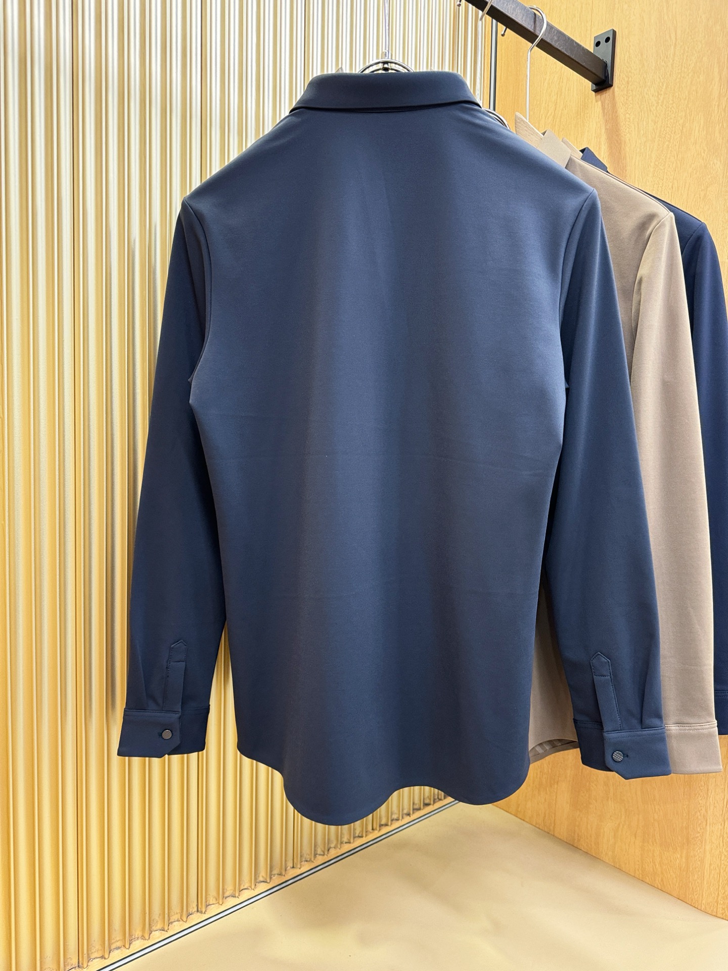 BURBERRY巴宝莉 2025新款衬衫，内里抓绒，保暖厚实。贸易公司渠道稀出，领先官网发售！经典休闲衬