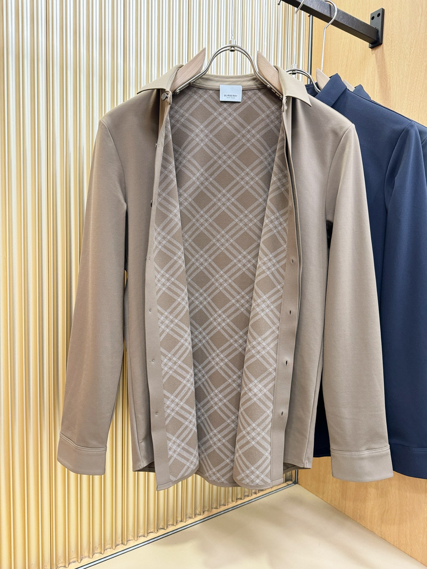 BURBERRY巴宝莉 2025新款衬衫，内里抓绒，保暖厚实。贸易公司渠道稀出，领先官网发售！经典休闲衬