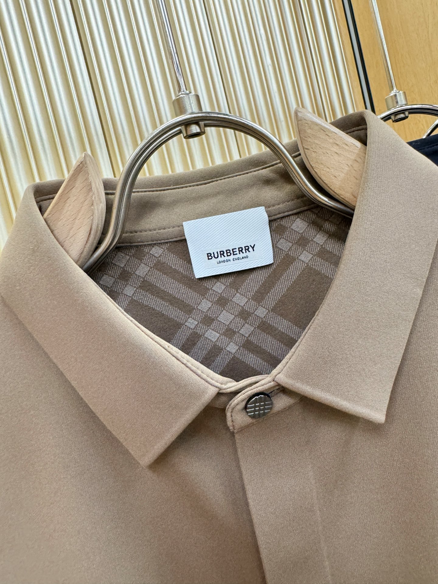 BURBERRY巴宝莉 2025新款衬衫，内里抓绒，保暖厚实。贸易公司渠道稀出，领先官网发售！经典休闲衬