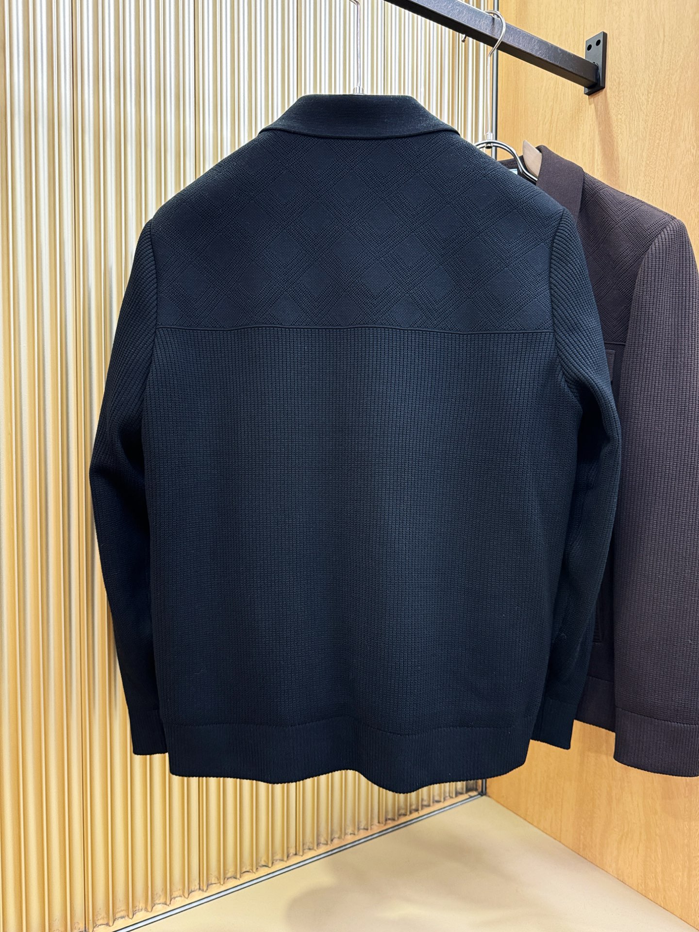 PRADA 普拉达 2025秋冬新款羊毛棉服夹克外套，内里加棉，原单狠货 意大利进口面料时尚夹克外套。加