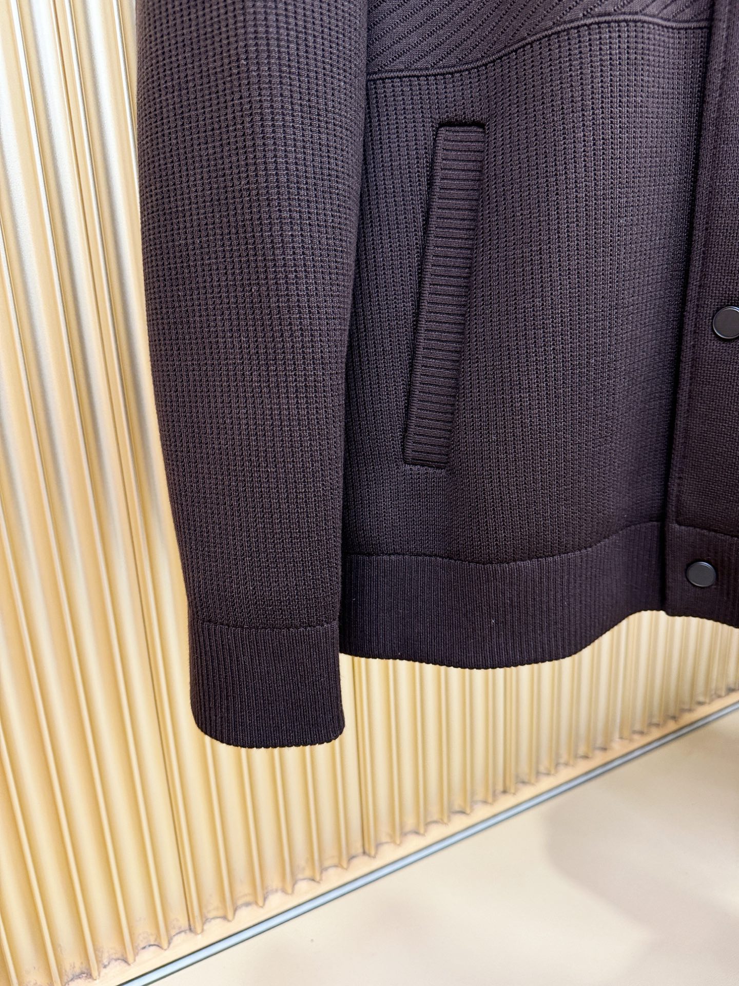 PRADA 普拉达 2025秋冬新款羊毛棉服夹克外套，内里加棉，原单狠货 意大利进口面料时尚夹克外套。加