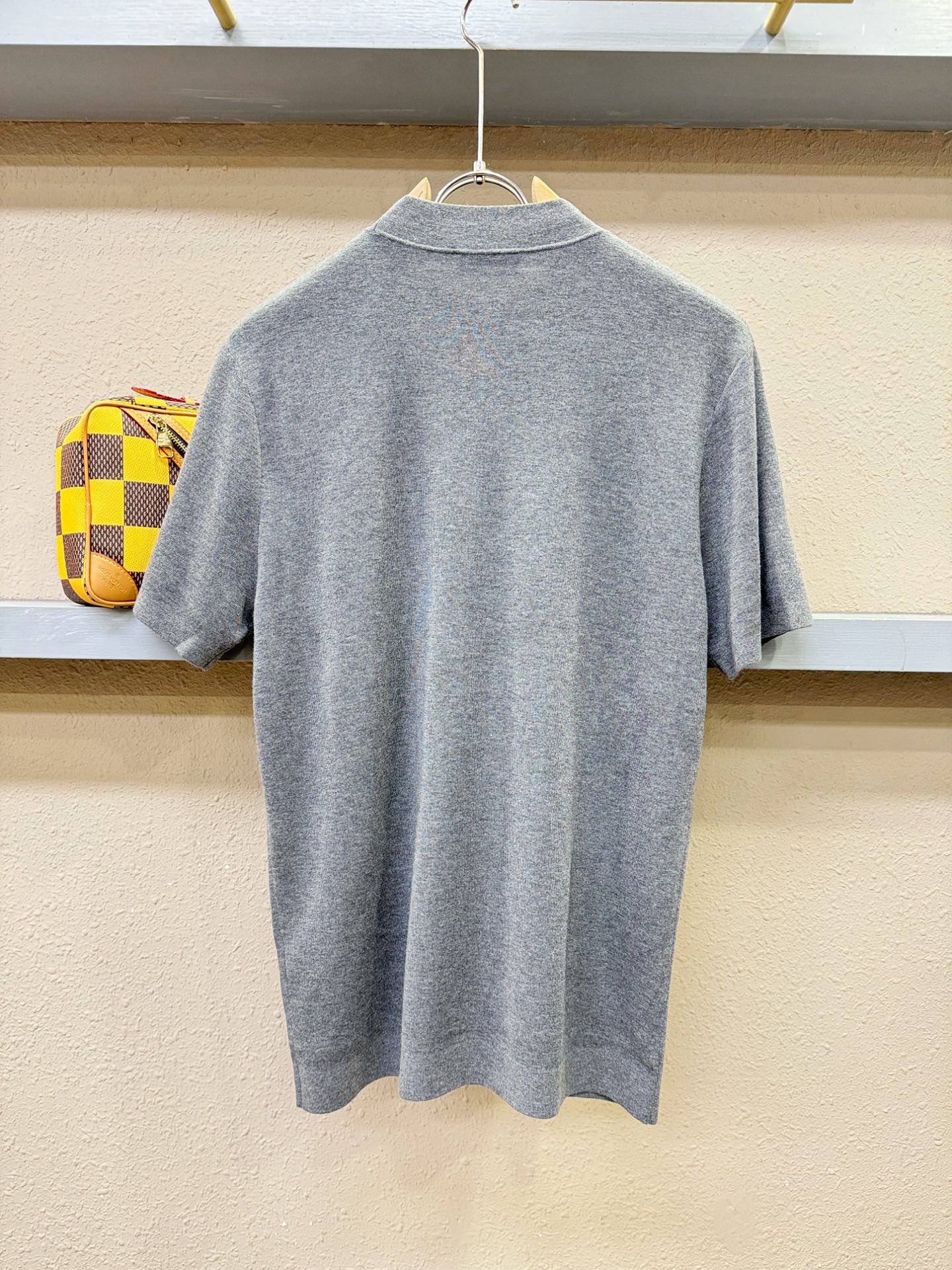 Hermès爱马仕 秋冬新款羊绒短袖毛衣，羊绒+羊毛，顶级羊毛面料，手感柔软。 logo图案设计，贸易公