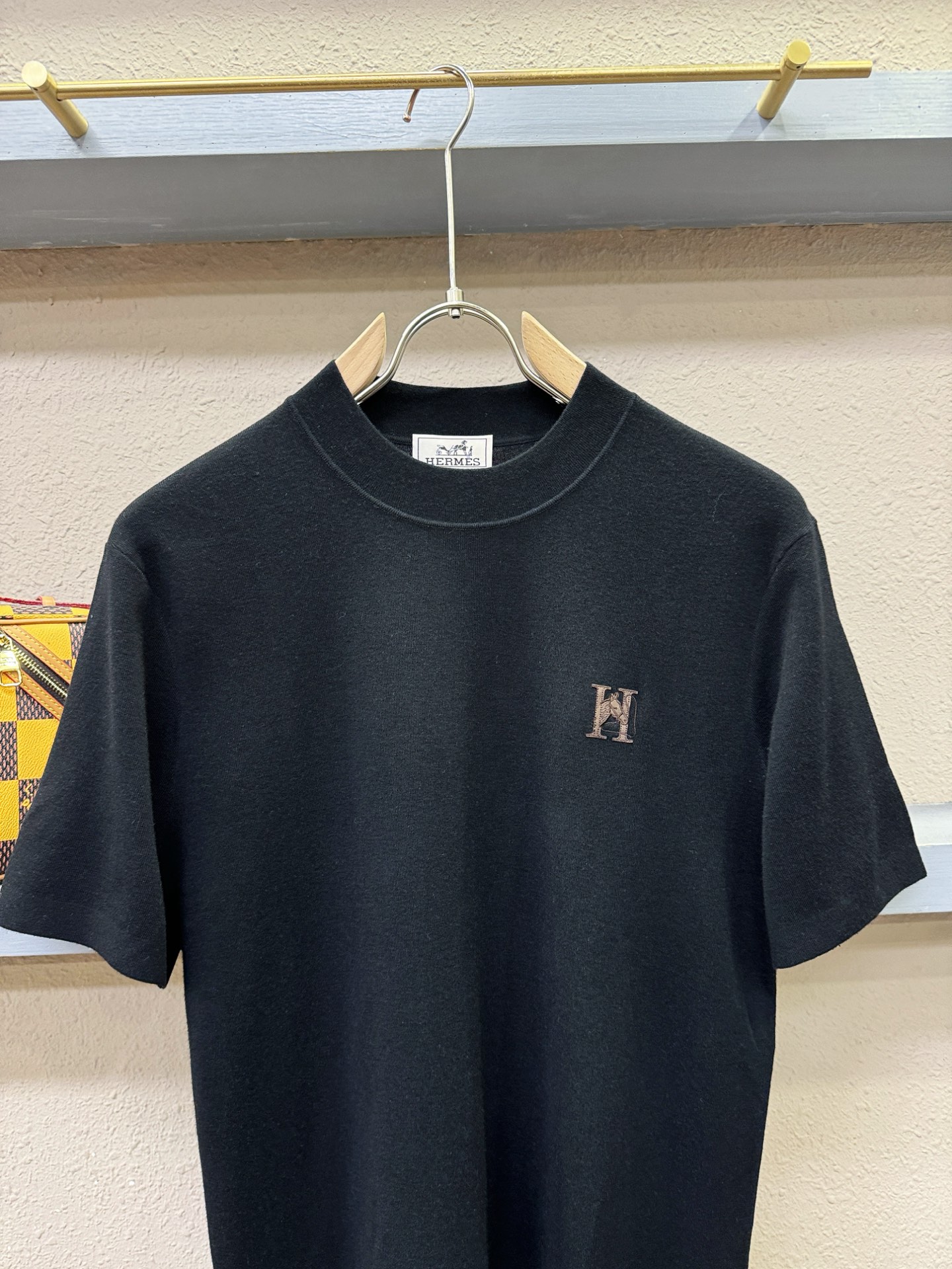 Hermès爱马仕 秋冬新款羊绒短袖毛衣，羊绒+羊毛，顶级羊毛面料，手感柔软。 logo图案设计，贸易公