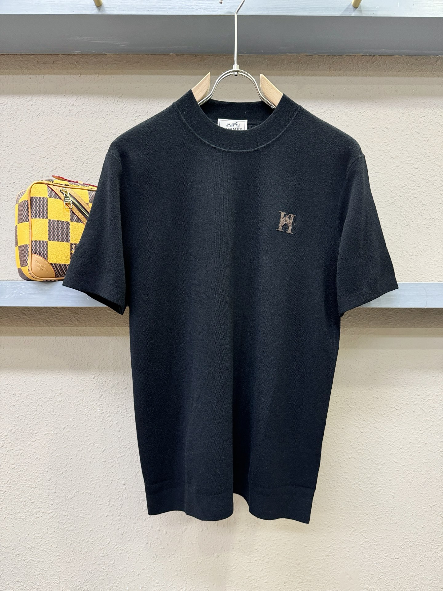 Hermès爱马仕 秋冬新款羊绒短袖毛衣，羊绒+羊毛，顶级羊毛面料，手感柔软。 logo图案设计，贸易公