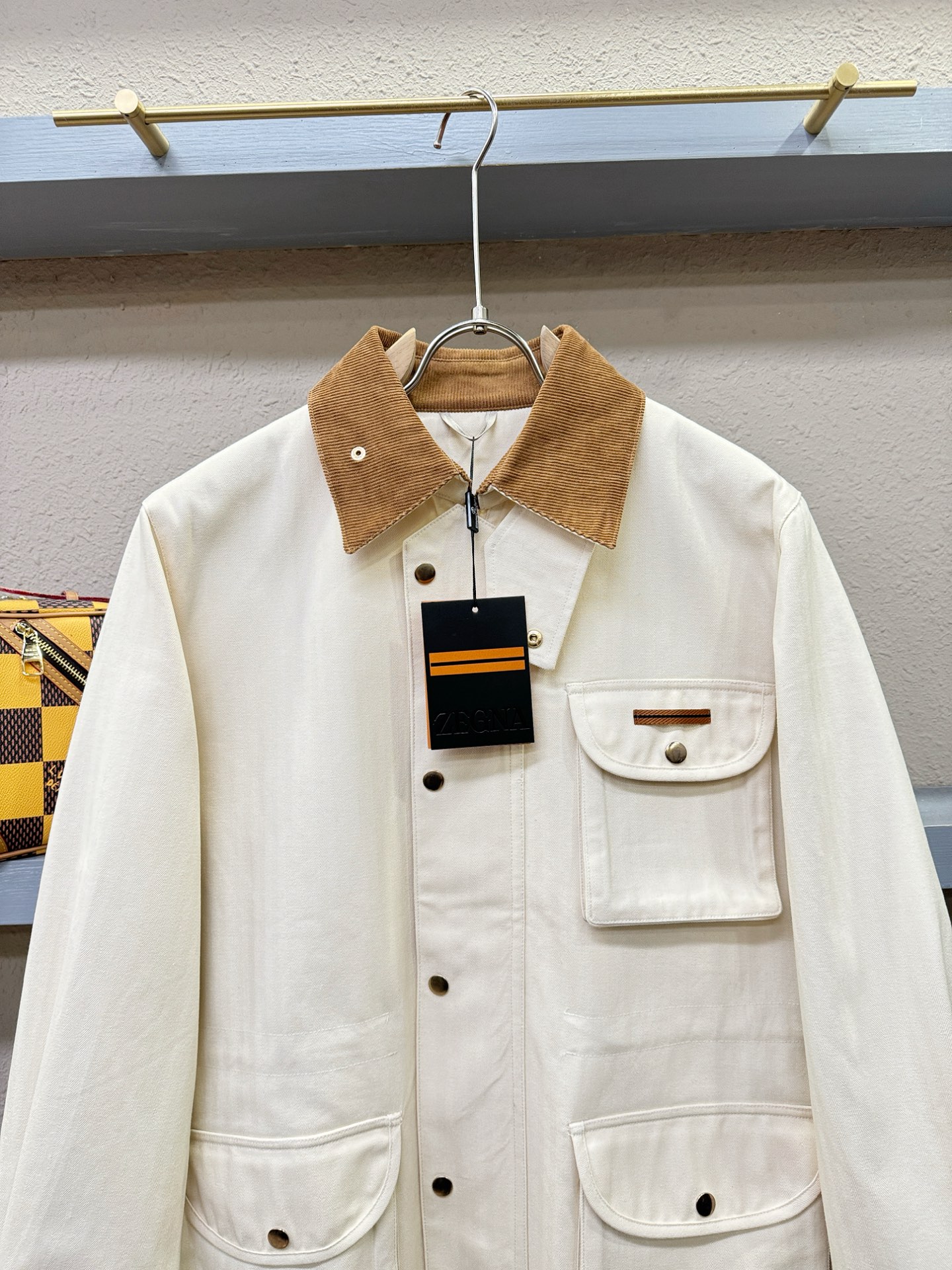 Ermenegildo Zeg*a杰*亚 2025秋冬新款夹克外套 定制面料 设计造型增添了一份干练与精