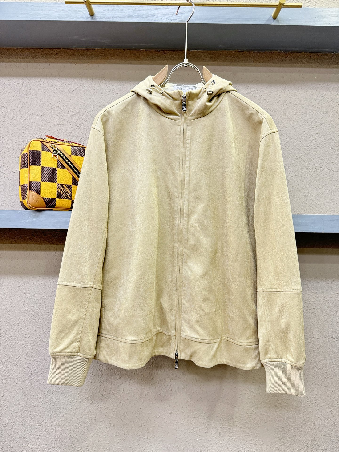 BC布鲁提 2025秋冬新款夹克外套，原单狠货 意大利进口面料时尚夹克外套。欧洲专柜同步，上身更随意大方