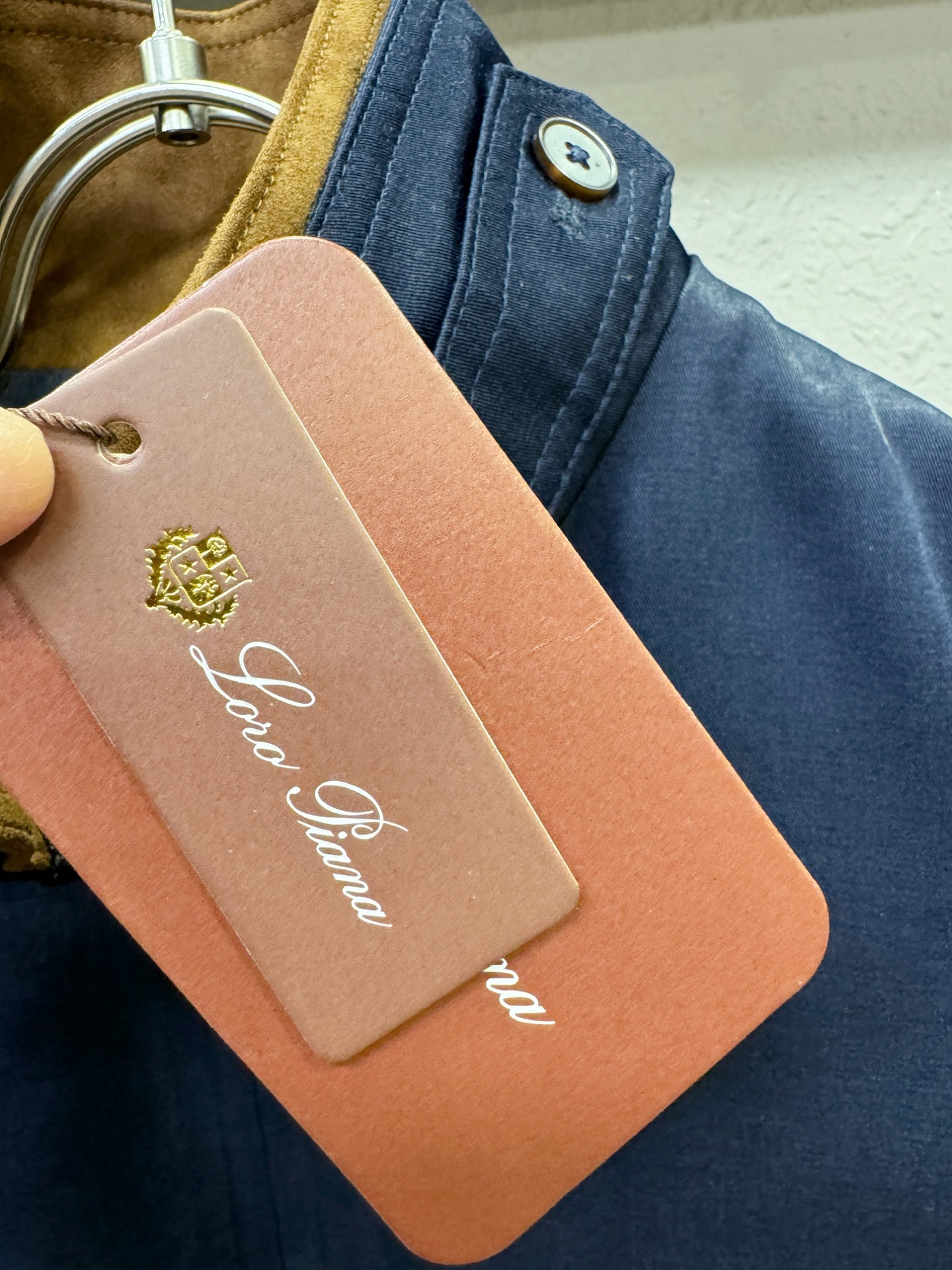 Ermenegildo Zeg*a杰*亚 2025秋冬新款夹克外套 定制面料 设计造型增添了一份干练与精