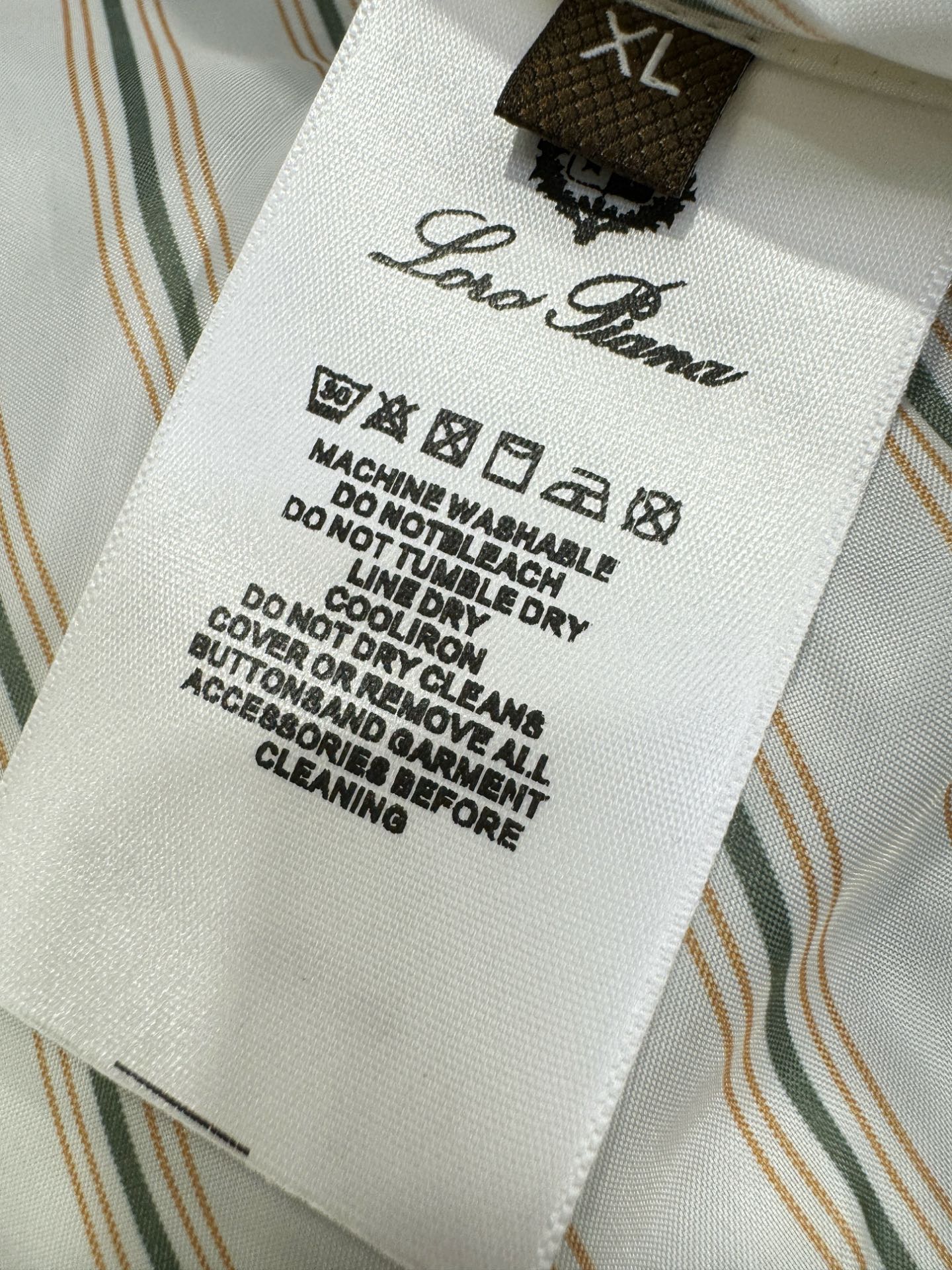 Ermenegildo Zeg*a杰*亚 2025秋冬新款夹克外套 定制面料 设计造型增添了一份干练与精