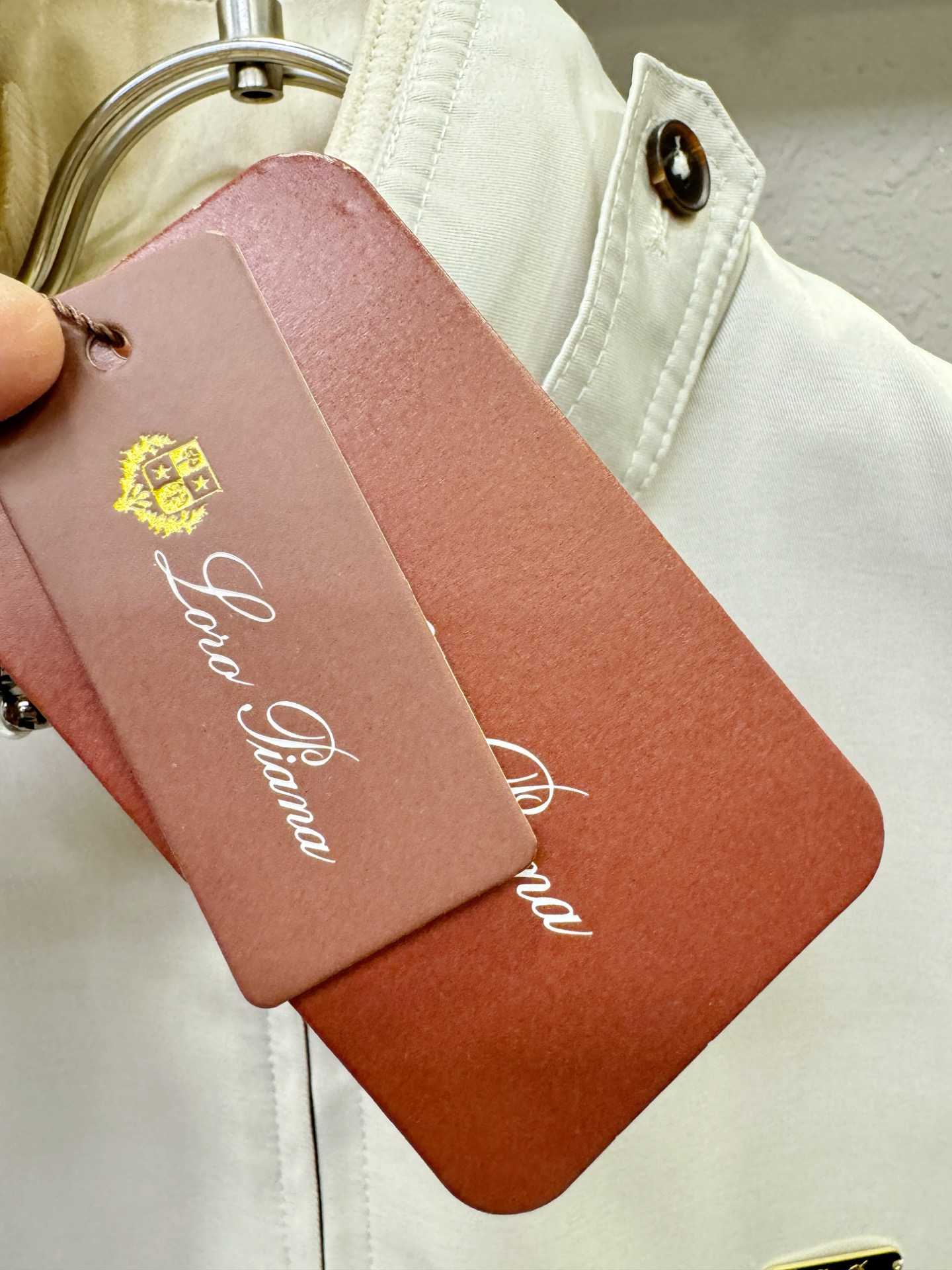 Ermenegildo Zeg*a杰*亚 2025秋冬新款夹克外套 定制面料 设计造型增添了一份干练与精