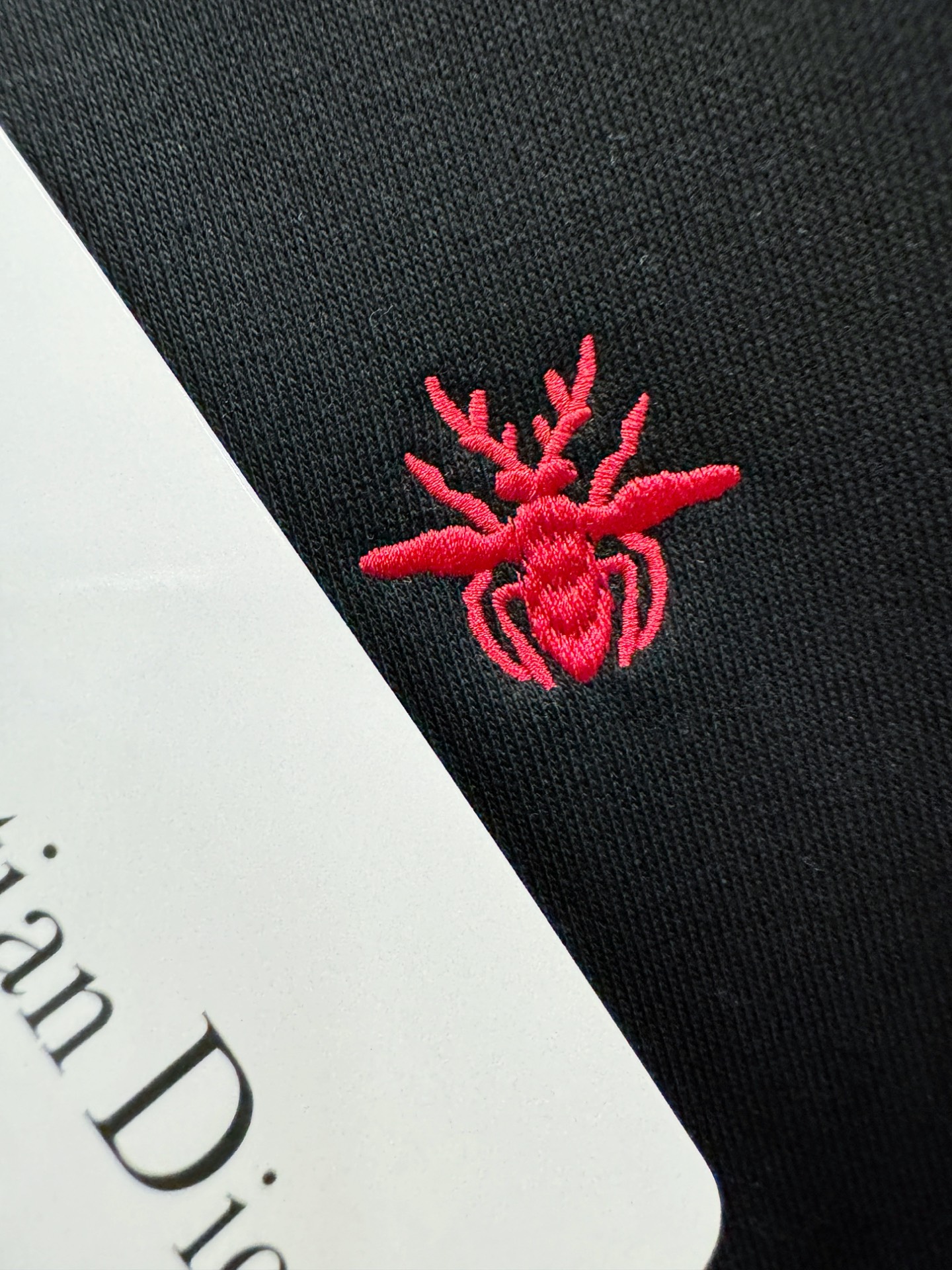 Dior迪奥 2025ss秋季新品 长袖卫衣，经典Logo设计，百搭款 官网同步发售 定制面料，柔软细腻