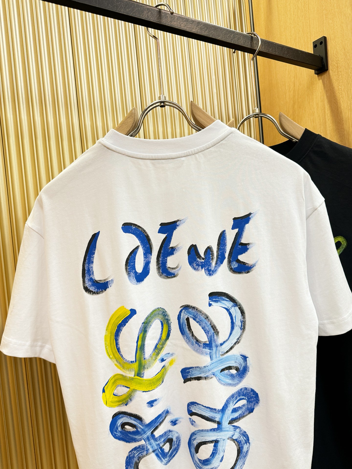 LOEWE罗意威 2026新款短袖T恤！走秀图案时尚休闲短袖T恤衫！设计logo设计！极具设计精选客供面