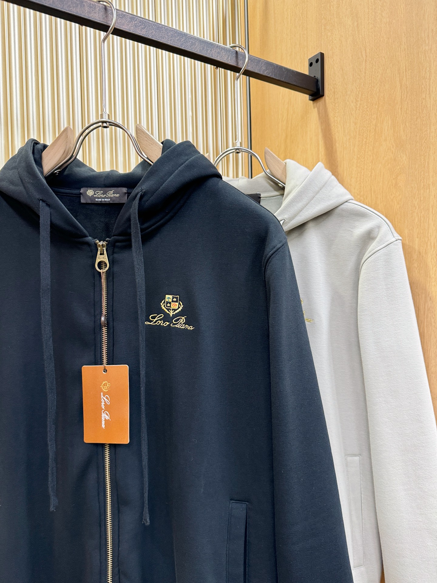 Loro Piana诺悠翩雅 2025秋冬新款外套，内里加棉，原单狠货 意大利进口面料时尚夹克外套。加棉