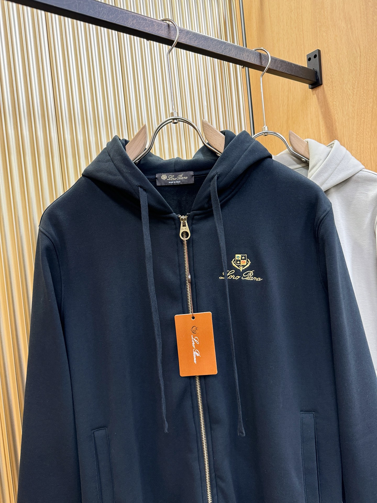 Loro Piana诺悠翩雅 2025秋冬新款外套，内里加棉，原单狠货 意大利进口面料时尚夹克外套。加棉