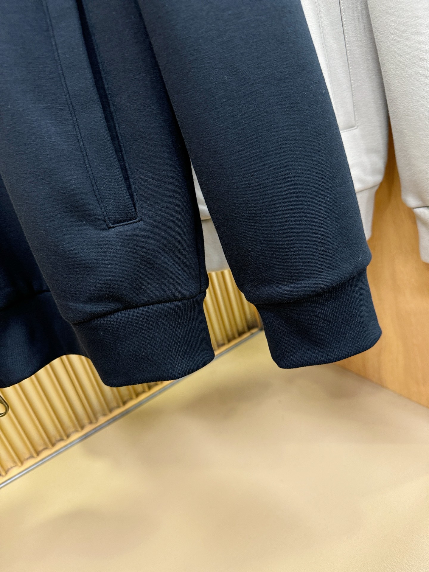 Loro Piana诺悠翩雅 2025秋冬新款外套，内里加棉，原单狠货 意大利进口面料时尚夹克外套。加棉