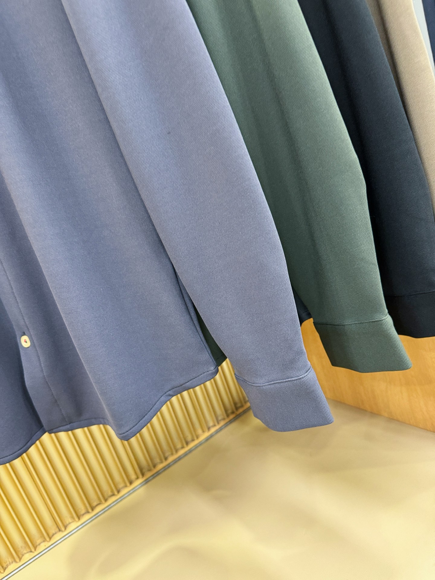 Gucci古奇 2025新款衬衫，内里抓绒，保暖厚实。贸易公司渠道稀出，领先官网发售！经典休闲衬衫搭配独