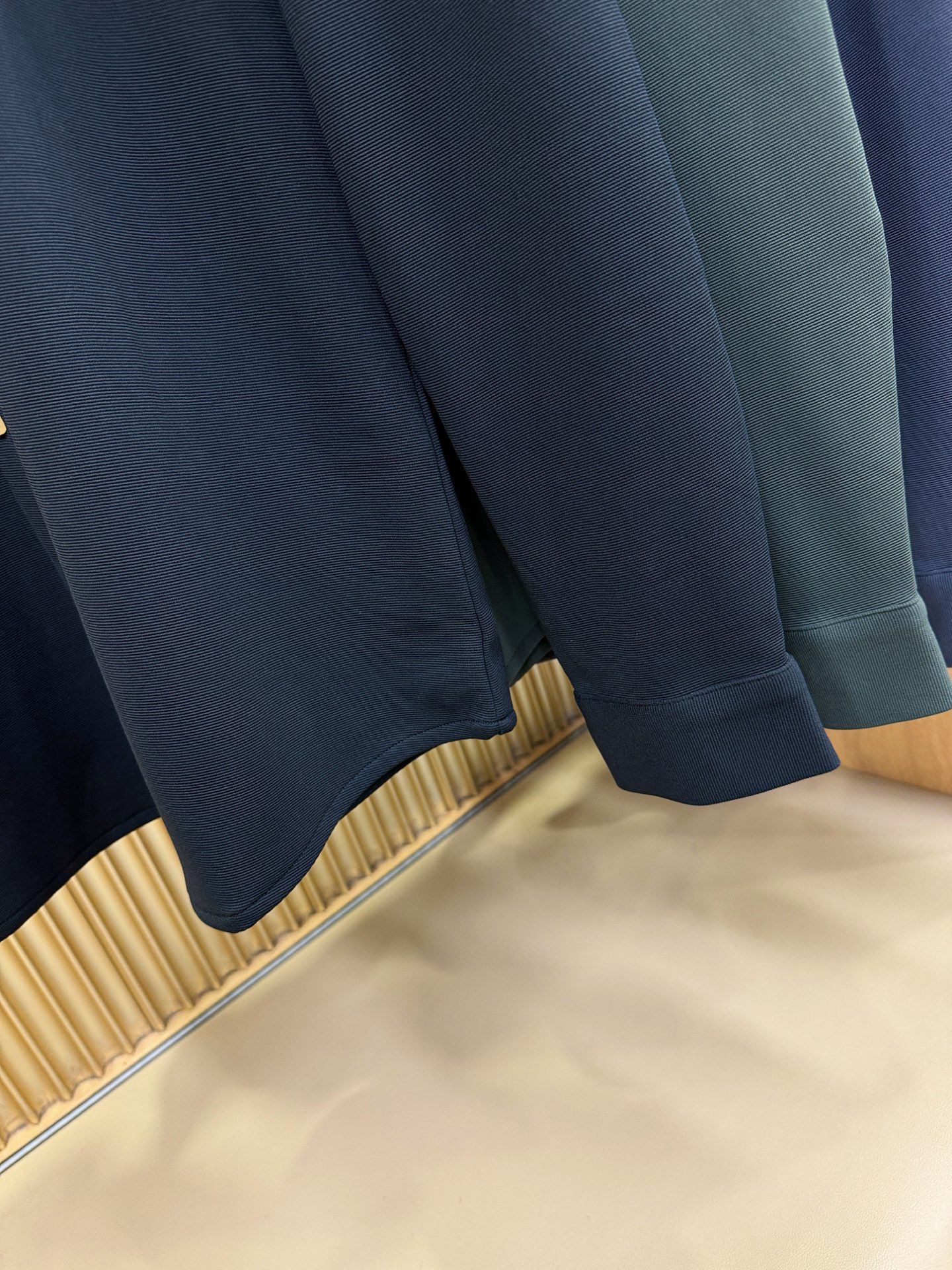 Gucci古奇 2025新款衬衫，内里抓绒，保暖厚实。贸易公司渠道稀出，领先官网发售！经典休闲衬衫搭配独