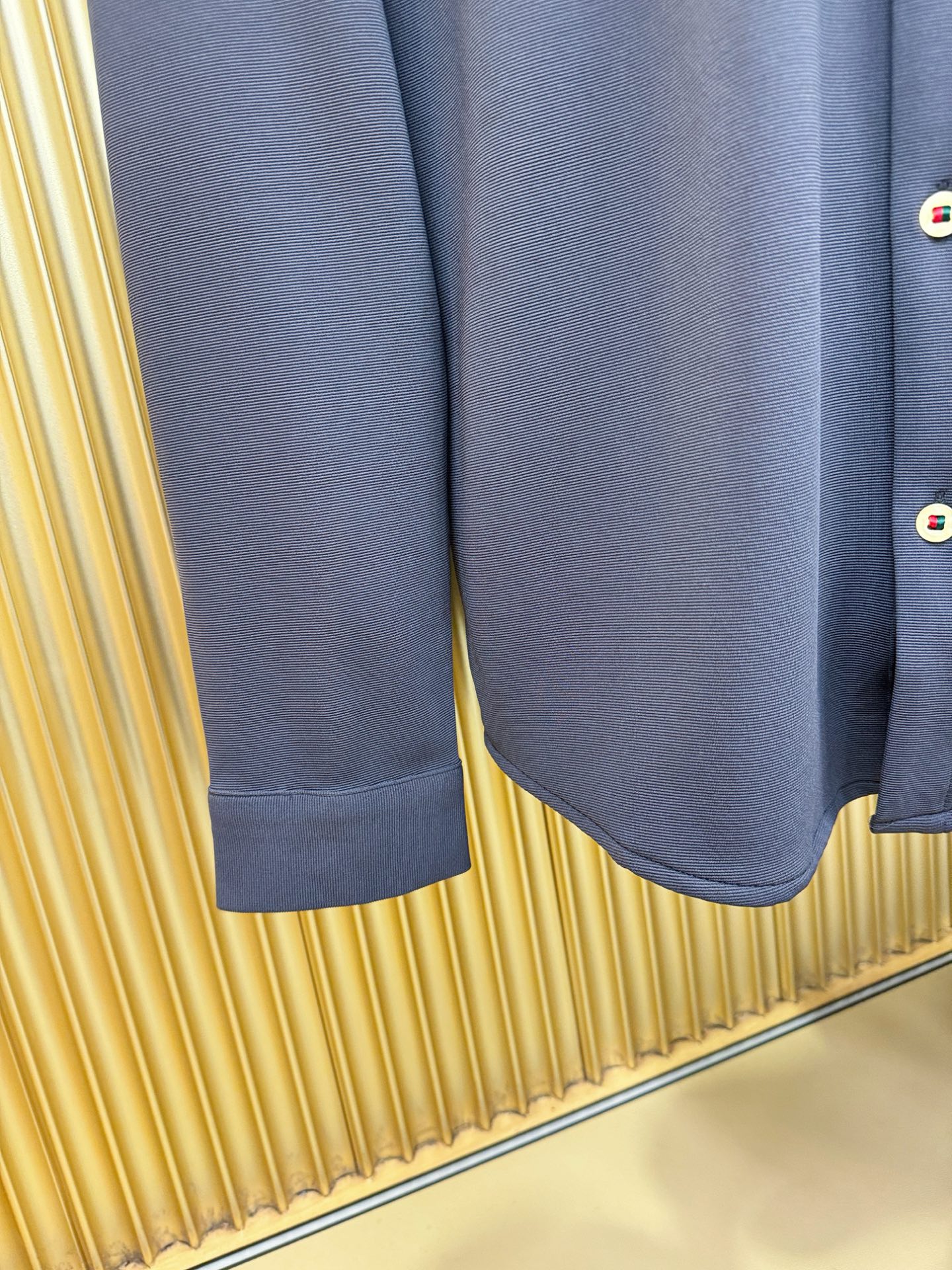 Gucci古奇 2025新款衬衫，内里抓绒，保暖厚实。贸易公司渠道稀出，领先官网发售！经典休闲衬衫搭配独