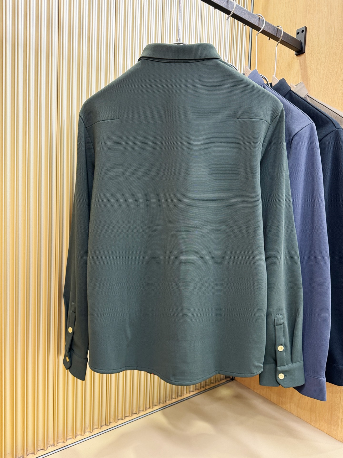 Gucci古奇 2025新款衬衫，内里抓绒，保暖厚实。贸易公司渠道稀出，领先官网发售！经典休闲衬衫搭配独