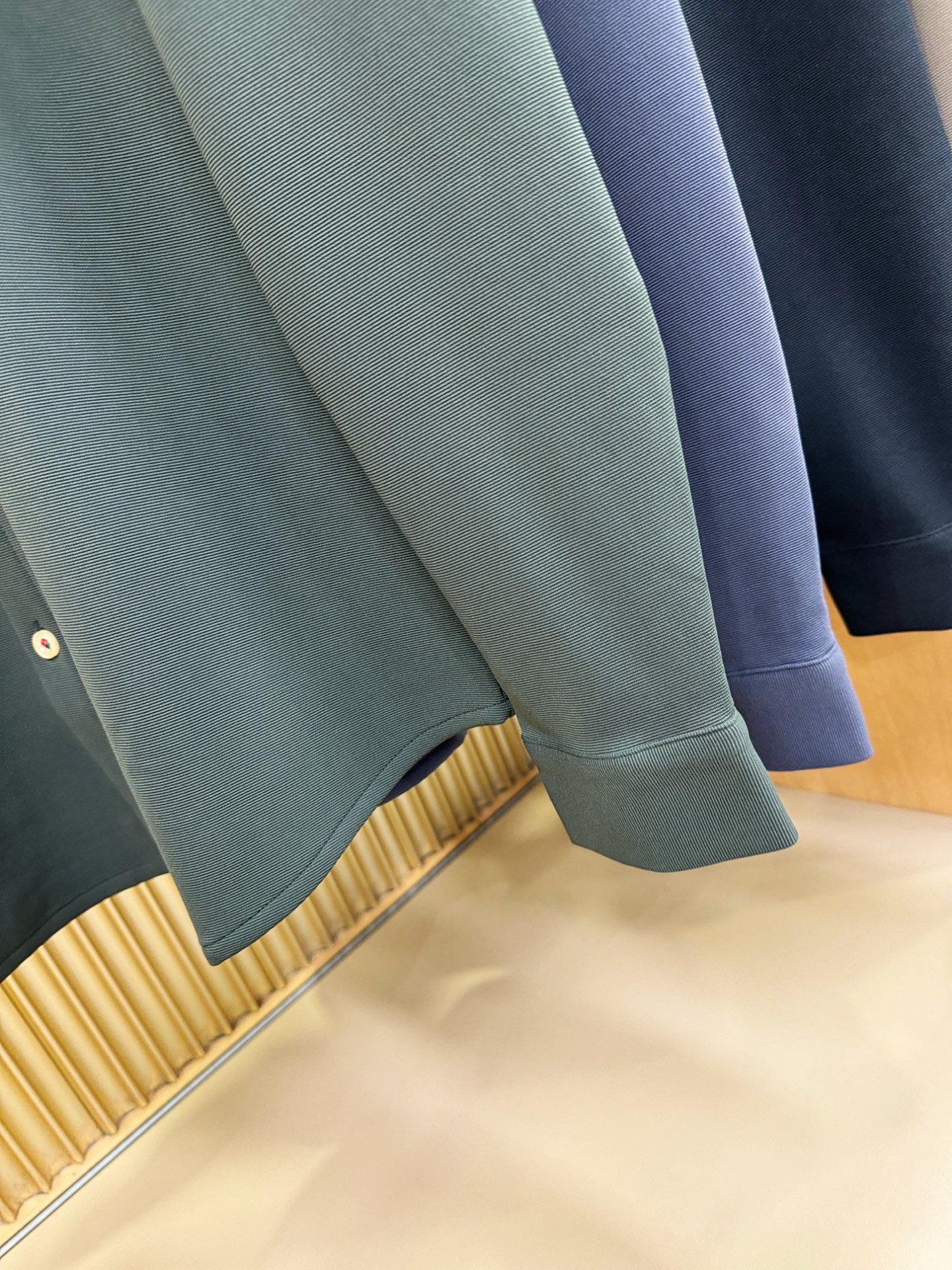 Gucci古奇 2025新款衬衫，内里抓绒，保暖厚实。贸易公司渠道稀出，领先官网发售！经典休闲衬衫搭配独