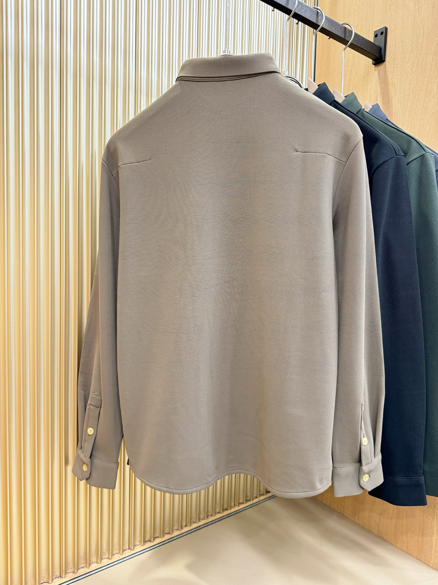 Gucci古奇 2025新款衬衫，内里抓绒，保暖厚实。贸易公司渠道稀出，领先官网发售！经典休闲衬衫搭配独