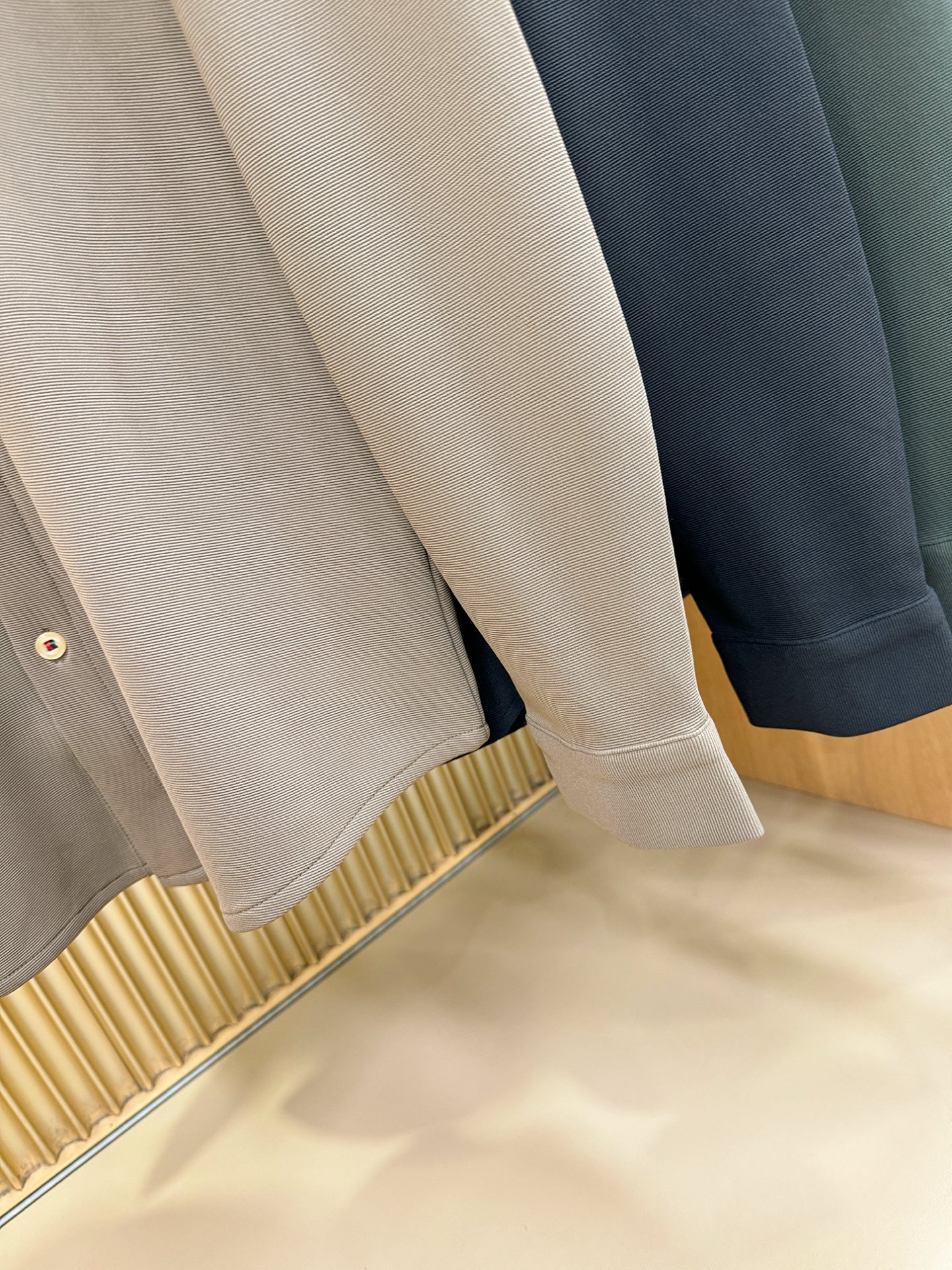 Gucci古奇 2025新款衬衫，内里抓绒，保暖厚实。贸易公司渠道稀出，领先官网发售！经典休闲衬衫搭配独