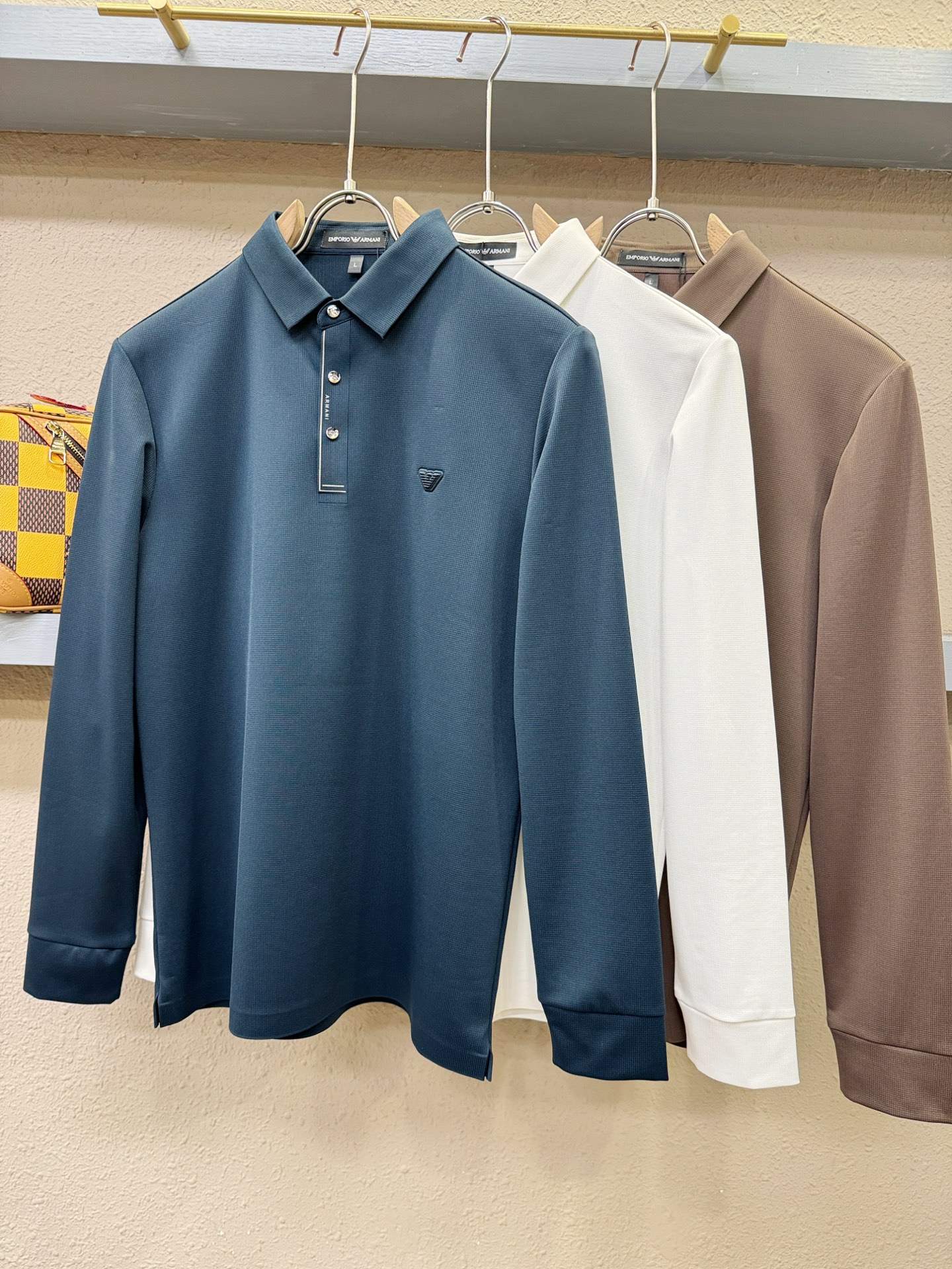 Armani 阿玛尼 2025秋冬新品，官网同步 经典大气百搭Polo领长袖T恤，顶级原版面料，质感细腻