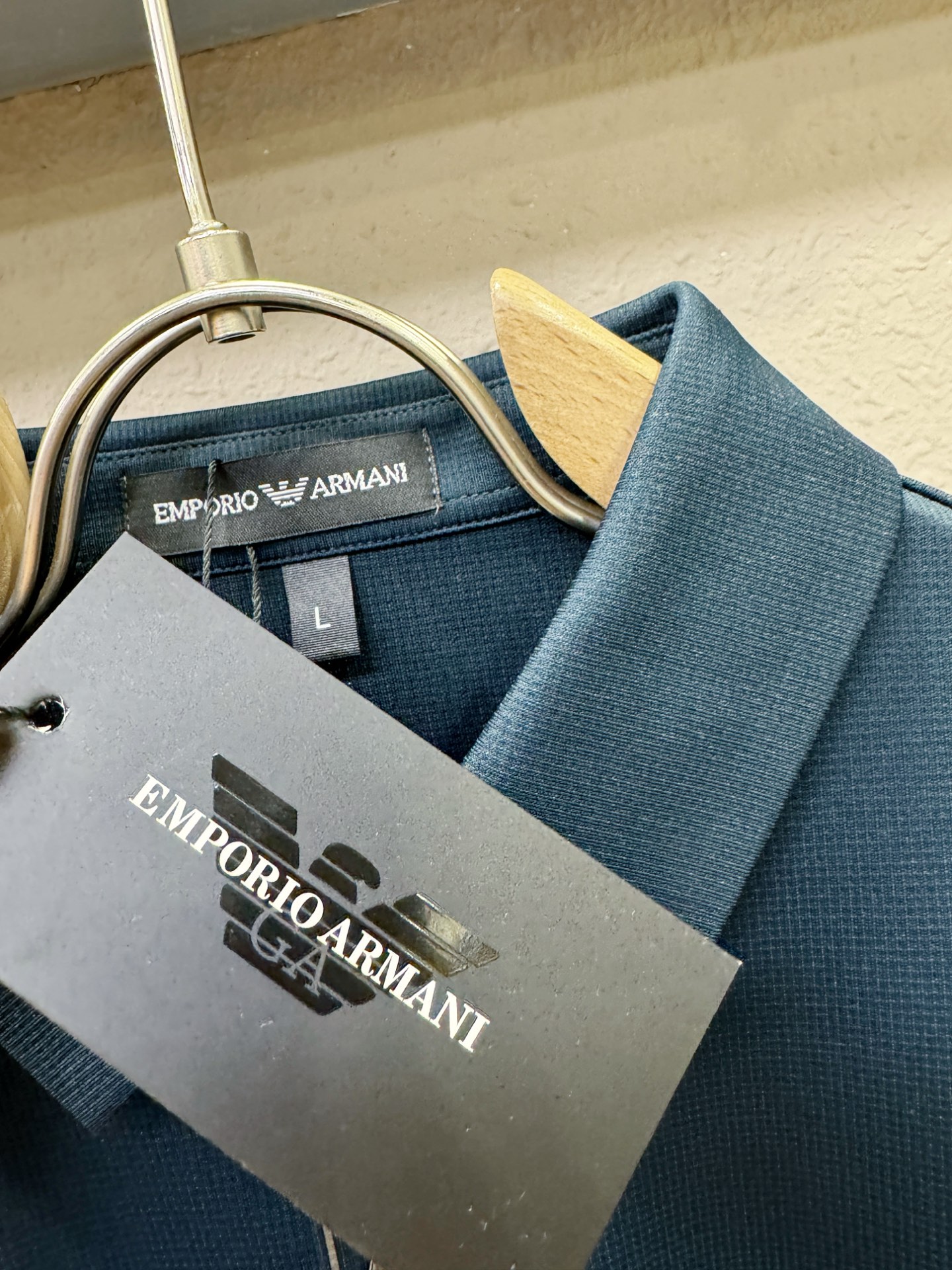 Armani 阿玛尼 2025秋冬新品，官网同步 经典大气百搭Polo领长袖T恤，顶级原版面料，质感细腻