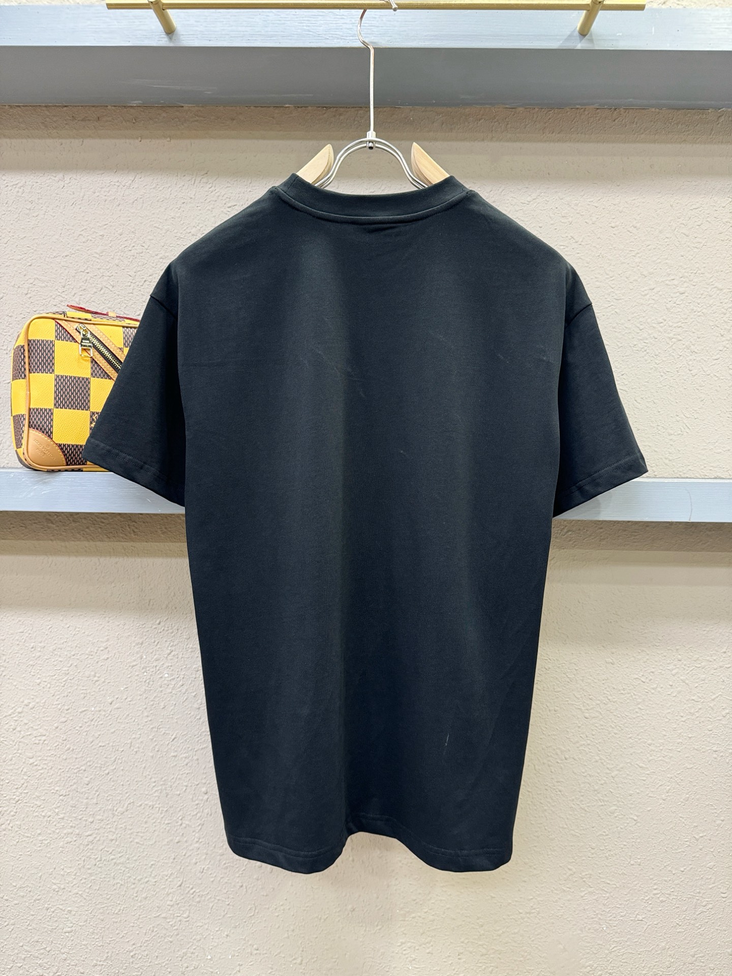 LOEWE罗意威 2026新款短袖T恤！走秀图案时尚休闲短袖T恤衫！设计logo设计！极具设计精选客供面