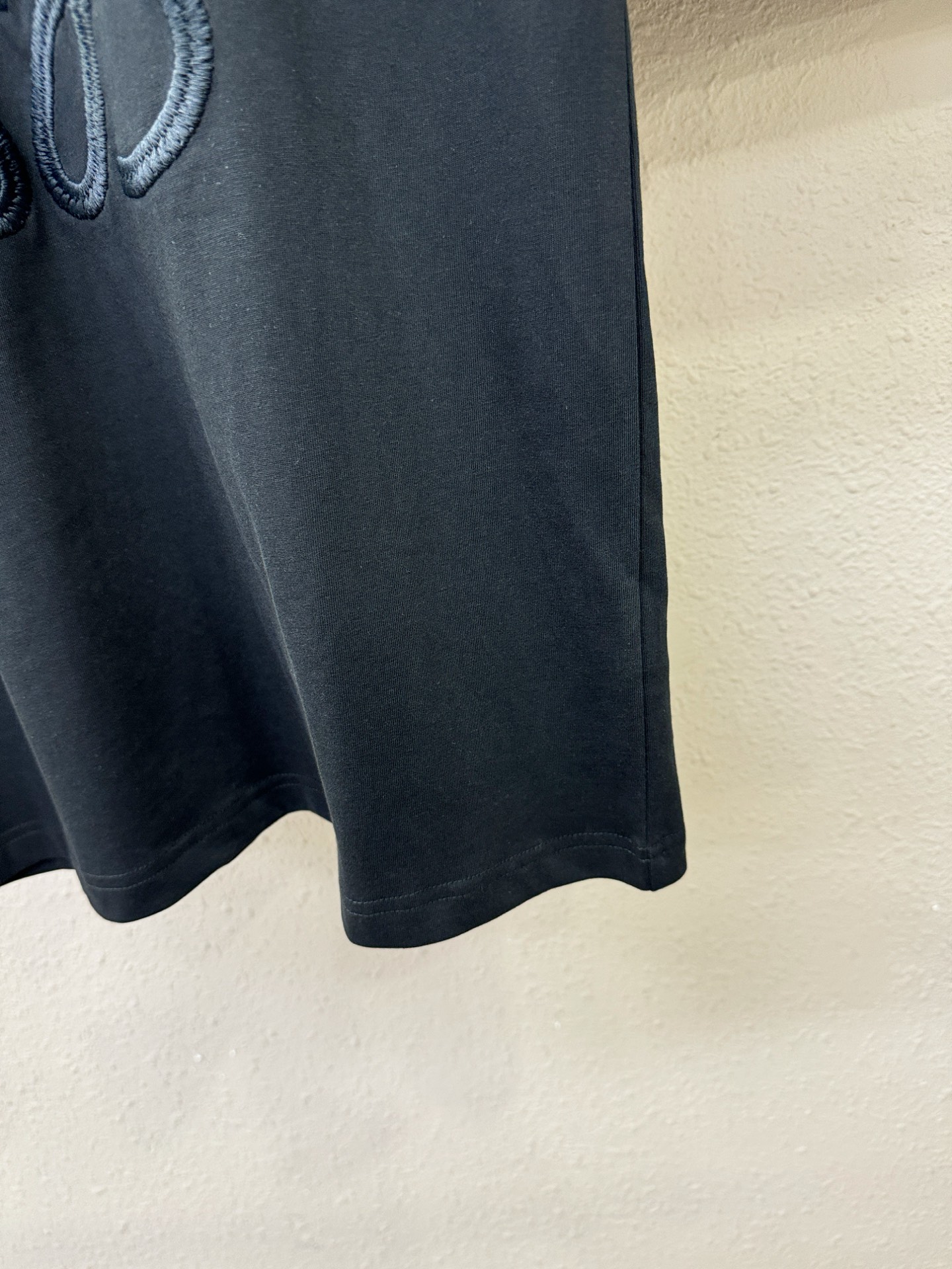 LOEWE罗意威 2026新款短袖T恤！走秀图案时尚休闲短袖T恤衫！设计logo设计！极具设计精选客供面