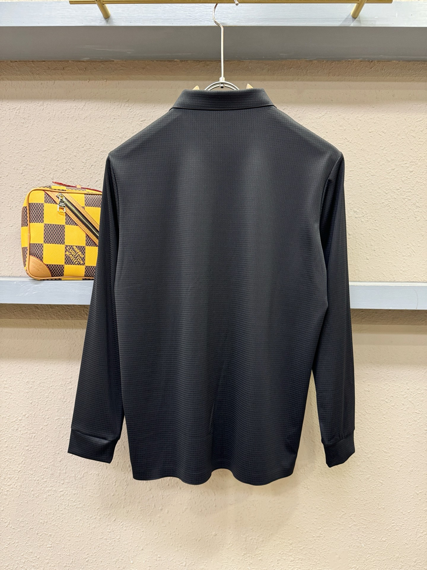 Dior迪奥 2025新款衬衫，贸易公司渠道稀出，领先官网发售！经典休闲衬衫搭配独特的设计，简洁干净、经