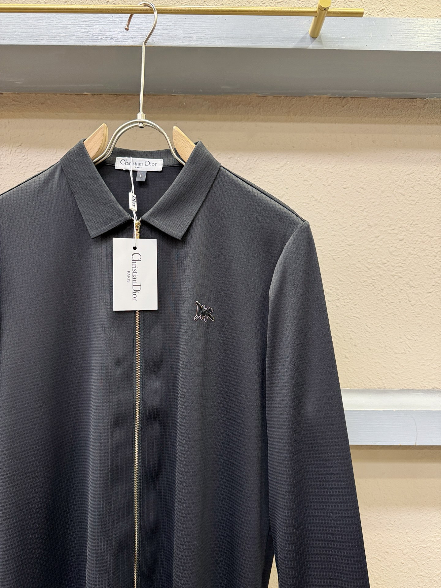 Dior迪奥 2025新款衬衫，贸易公司渠道稀出，领先官网发售！经典休闲衬衫搭配独特的设计，简洁干净、经