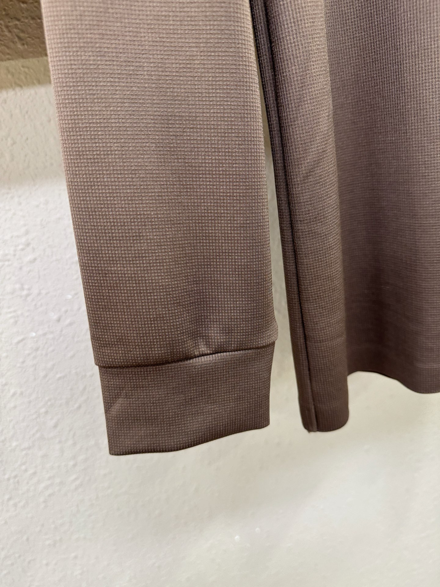 Dior迪奥 2025新款衬衫，贸易公司渠道稀出，领先官网发售！经典休闲衬衫搭配独特的设计，简洁干净、经