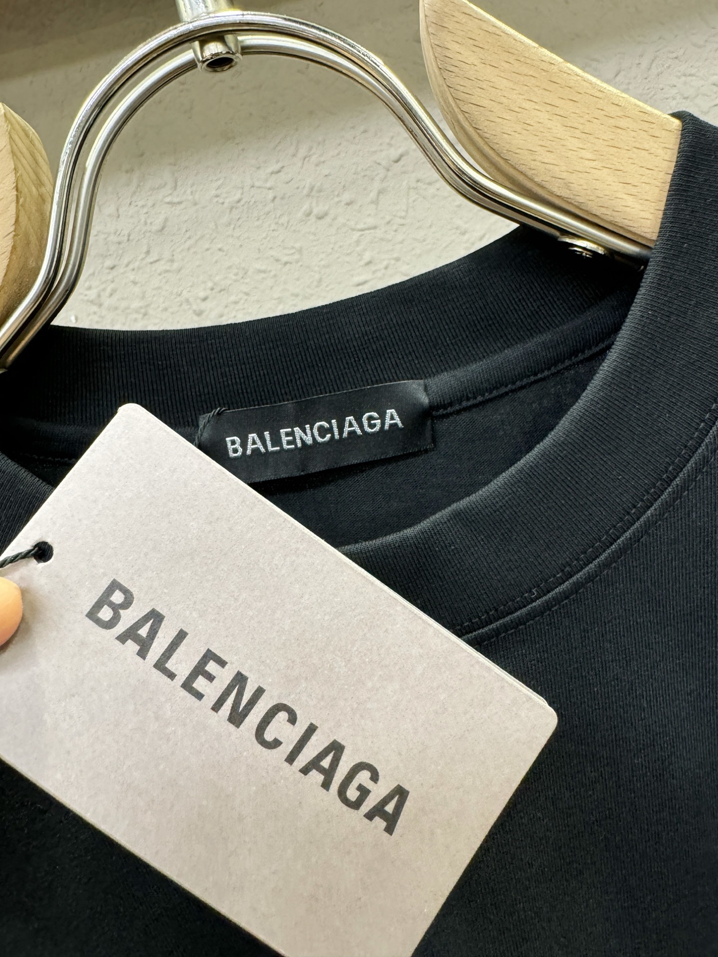 Balenciaga巴黎世家 2026新款短袖T恤！走秀图案时尚休闲短袖T恤衫！设计logo设计！极具设
