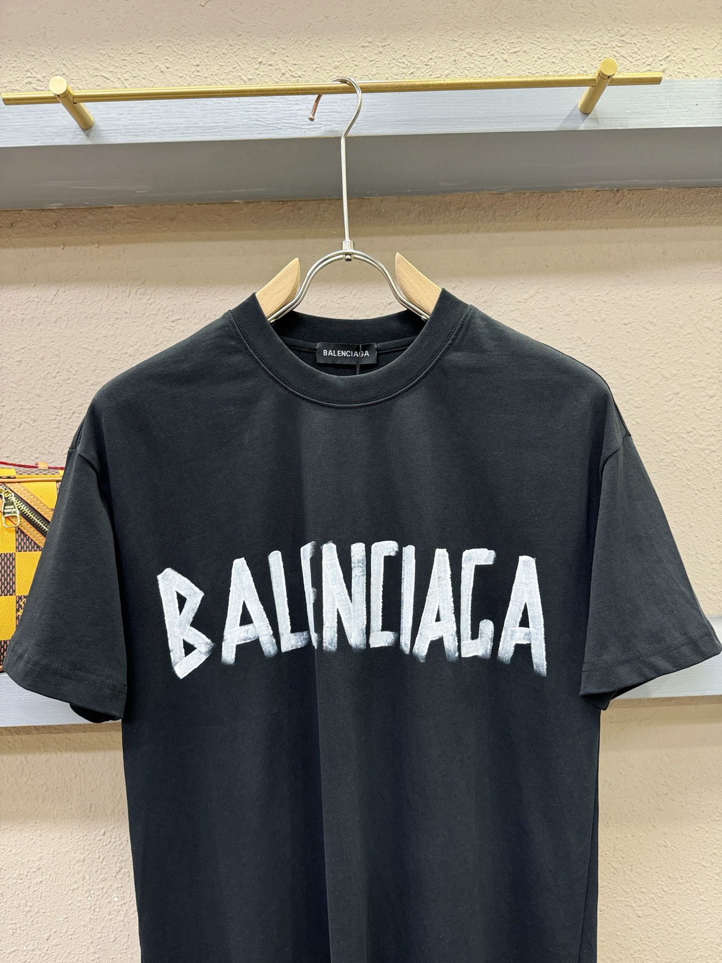 Balenciaga巴黎世家 2026新款短袖T恤！走秀图案时尚休闲短袖T恤衫！设计logo设计！极具设