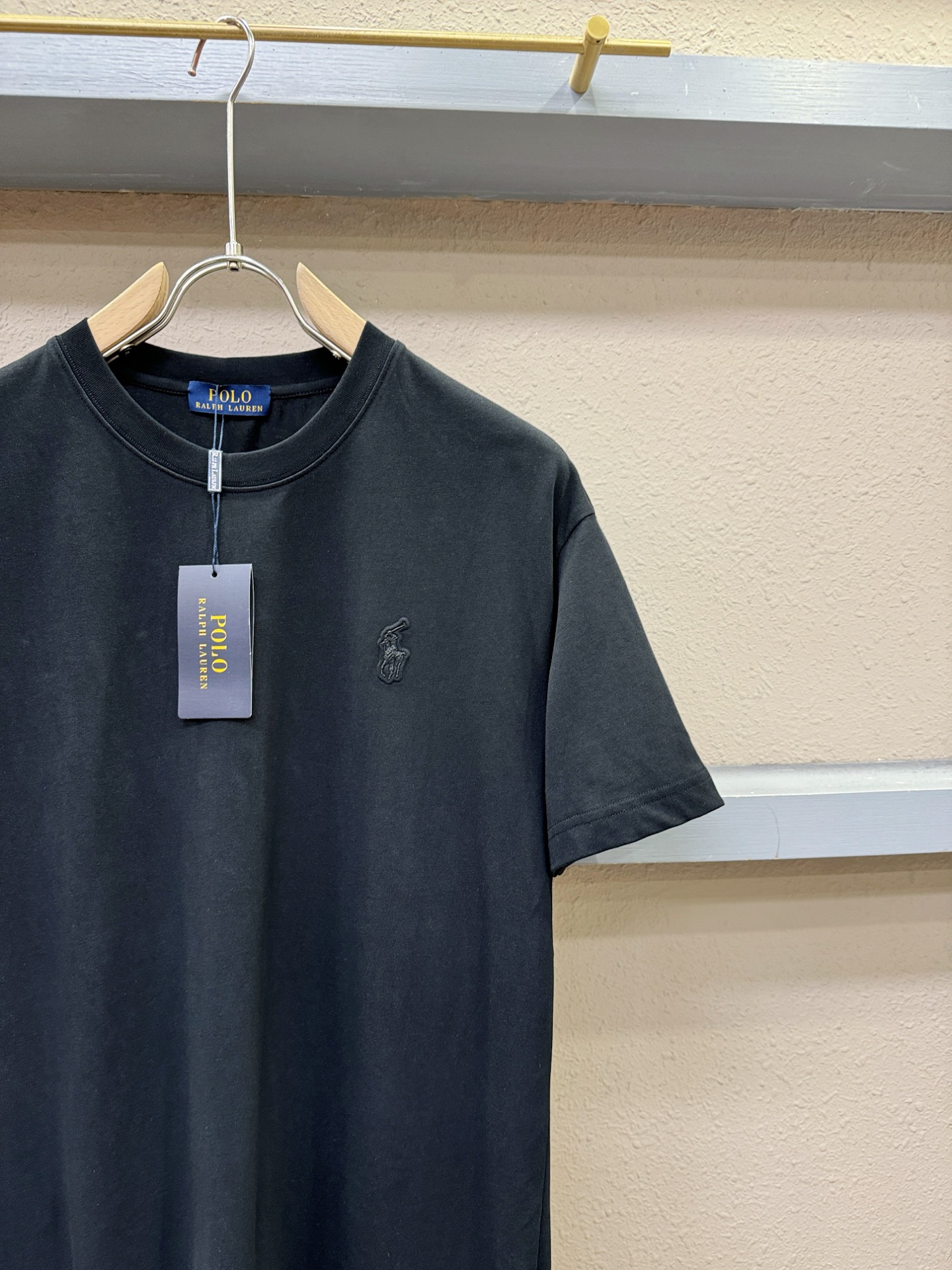 Polo 2026新款短袖T恤！走秀图案时尚休闲短袖T恤衫！设计logo设计！极具设计精选客供面料，手感