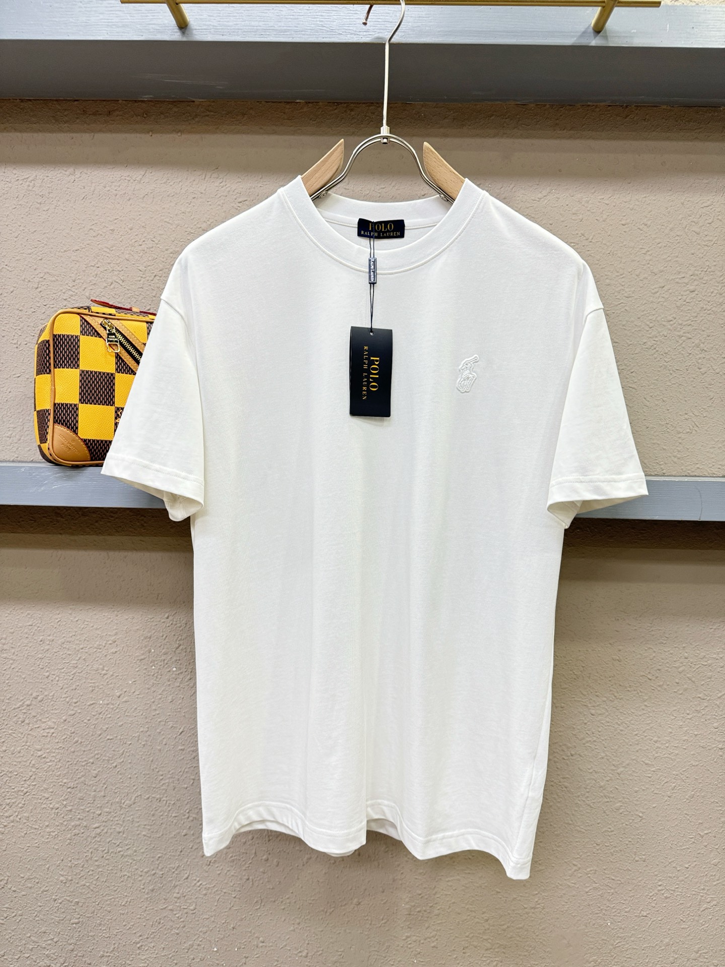 Polo 2026新款短袖T恤！走秀图案时尚休闲短袖T恤衫！设计logo设计！极具设计精选客供面料，手感