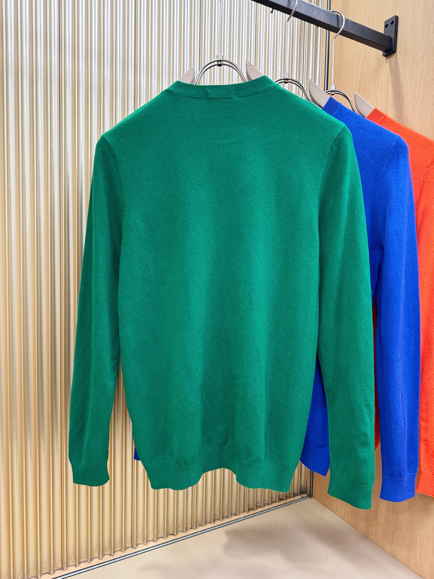 Moncler蒙口 2025新款毛衣，胸前logo设计！贸易公司渠道稀出，同步官网发售！秋冬系列经典设计