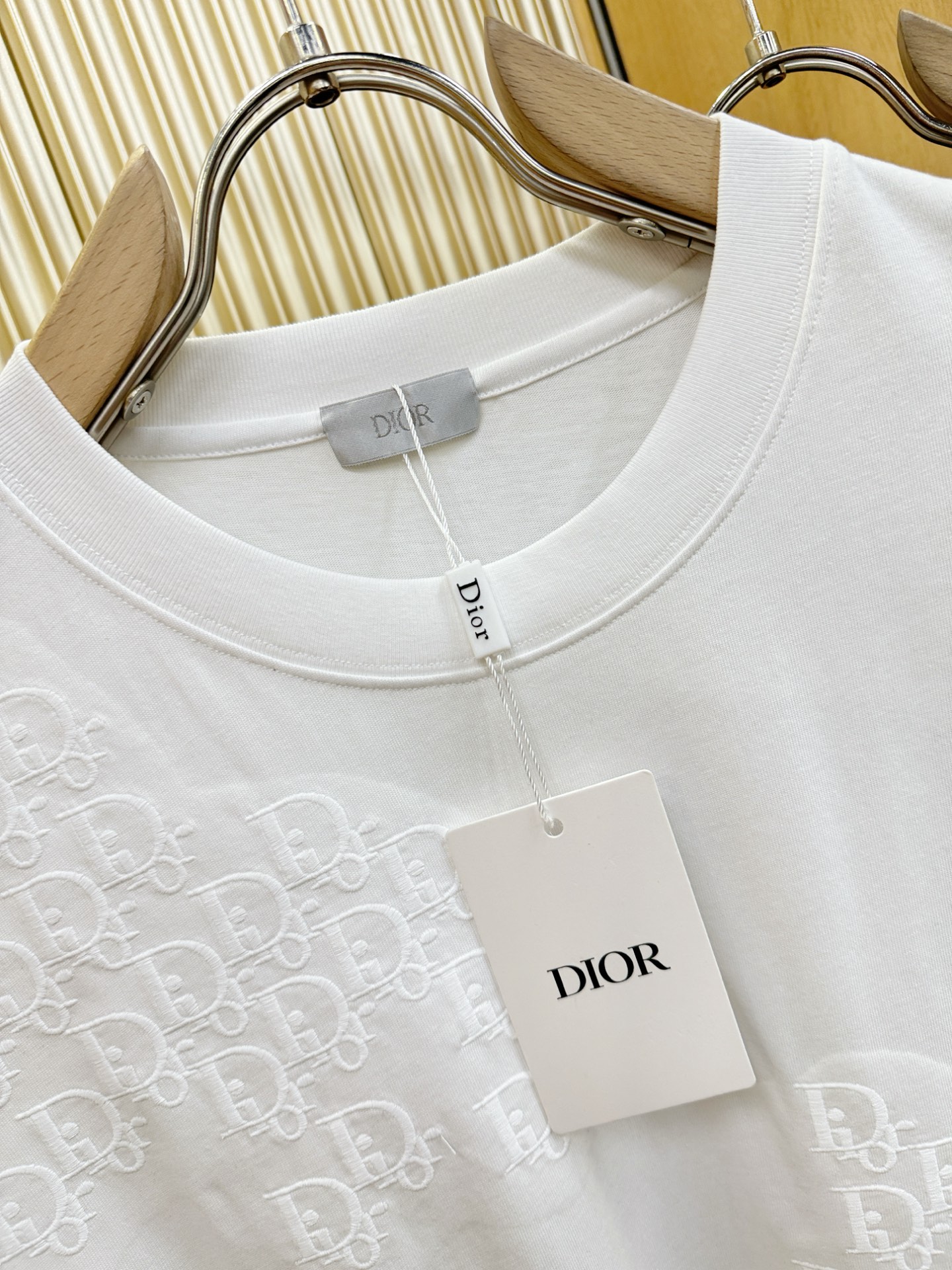 Dior迪奥 2026新款短袖T恤！走秀图案时尚休闲短袖T恤衫！设计logo设计！极具设计精选客供面料，